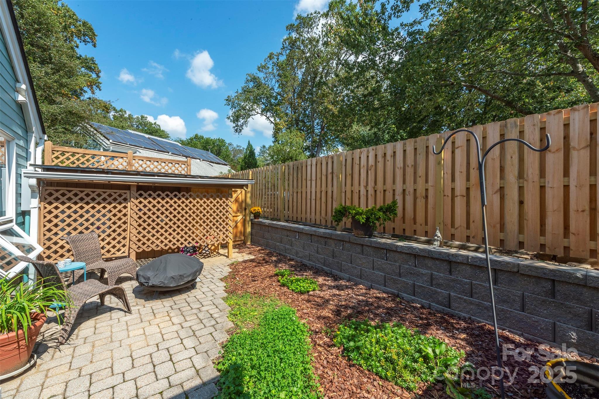 property viewer photo 26