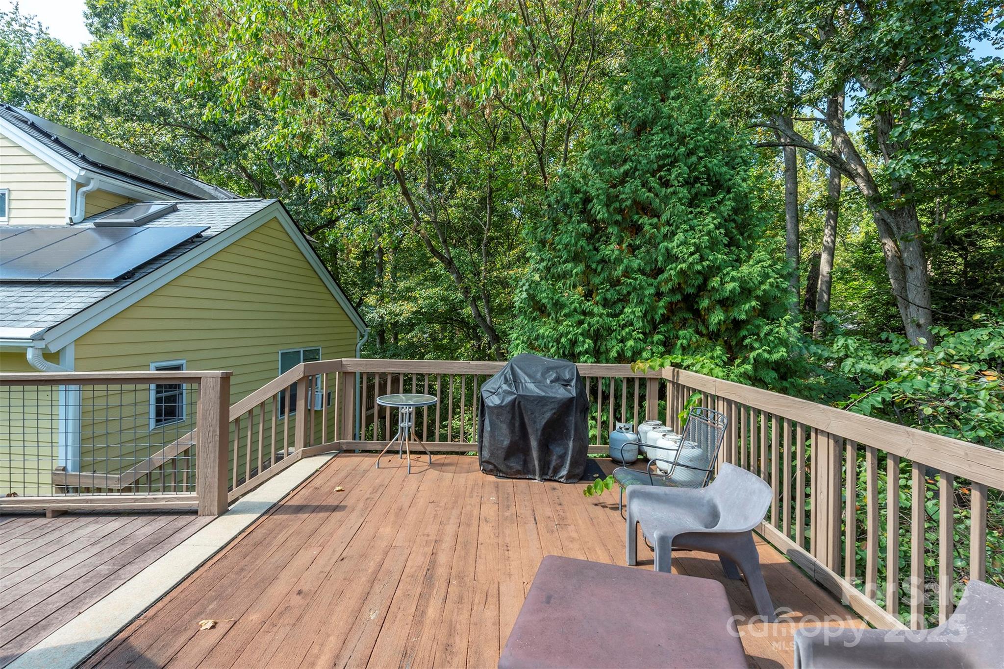 property viewer photo 42