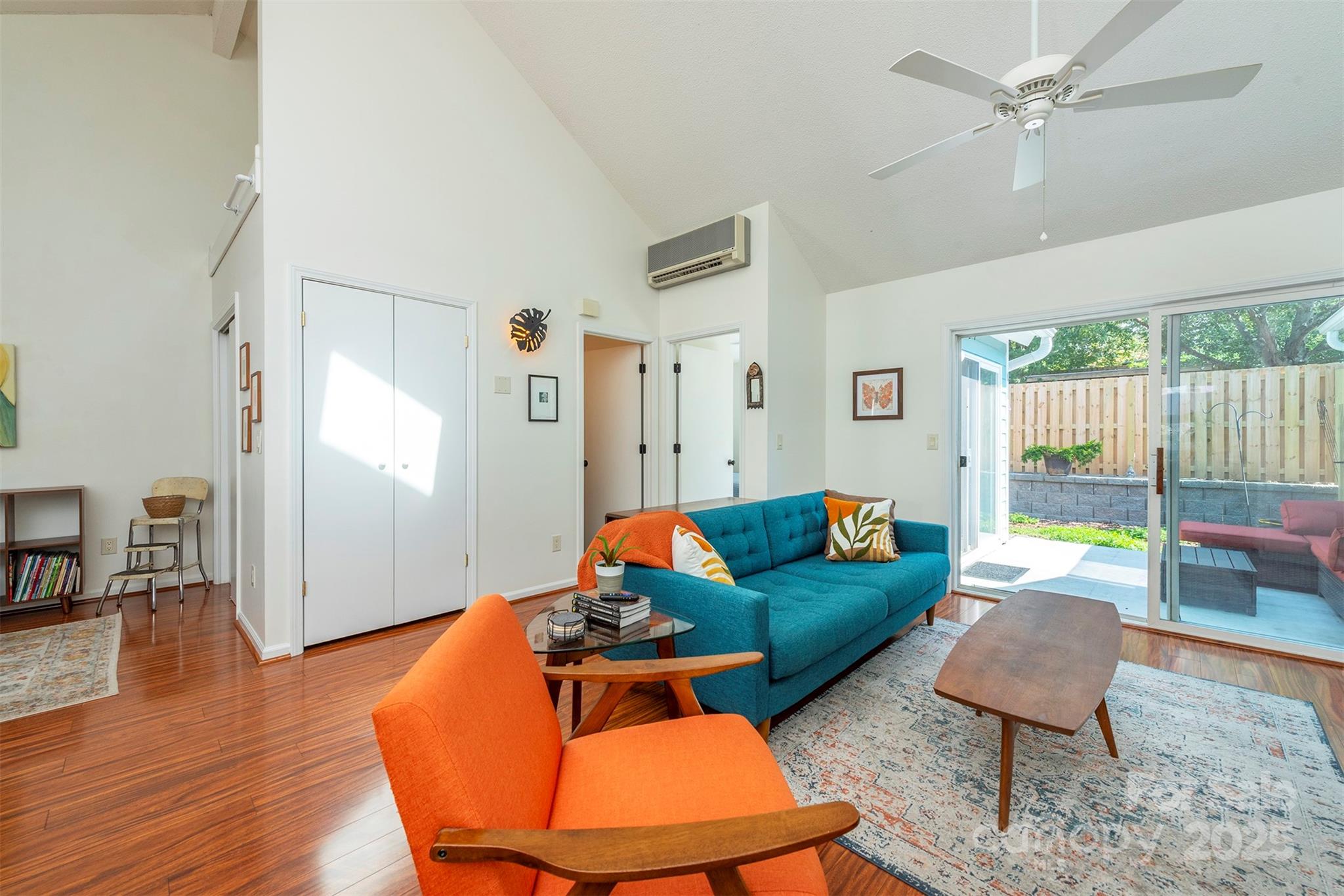 property viewer photo 7