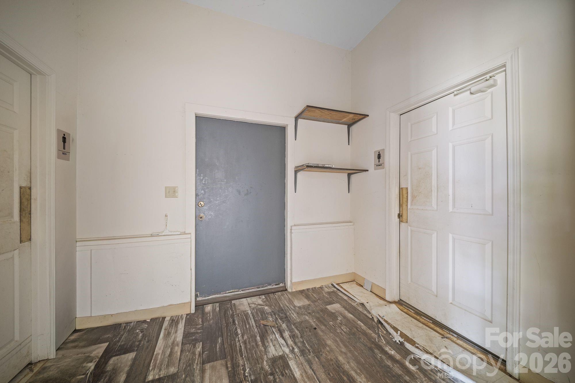 main property photo 27