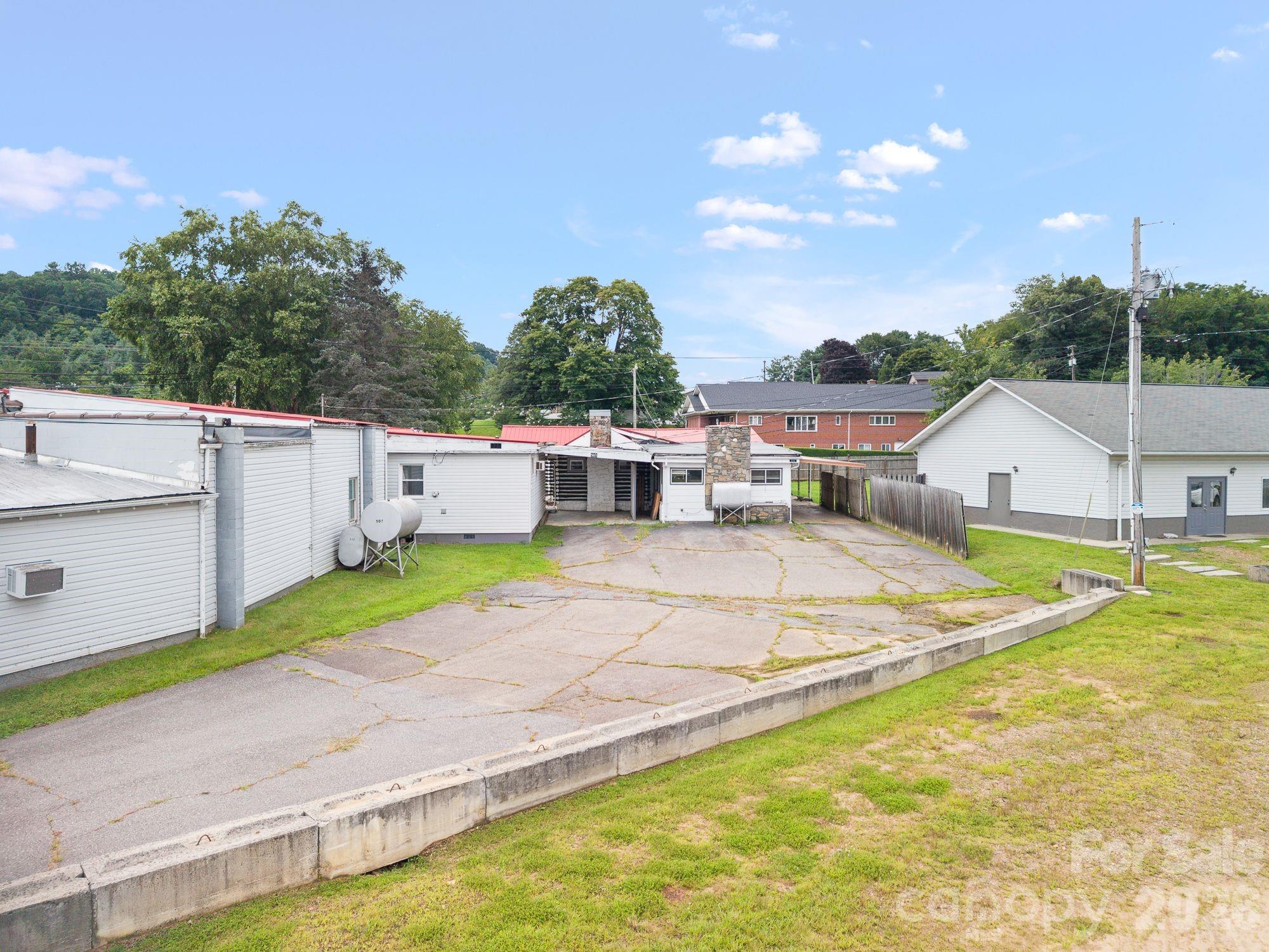 main property photo 36