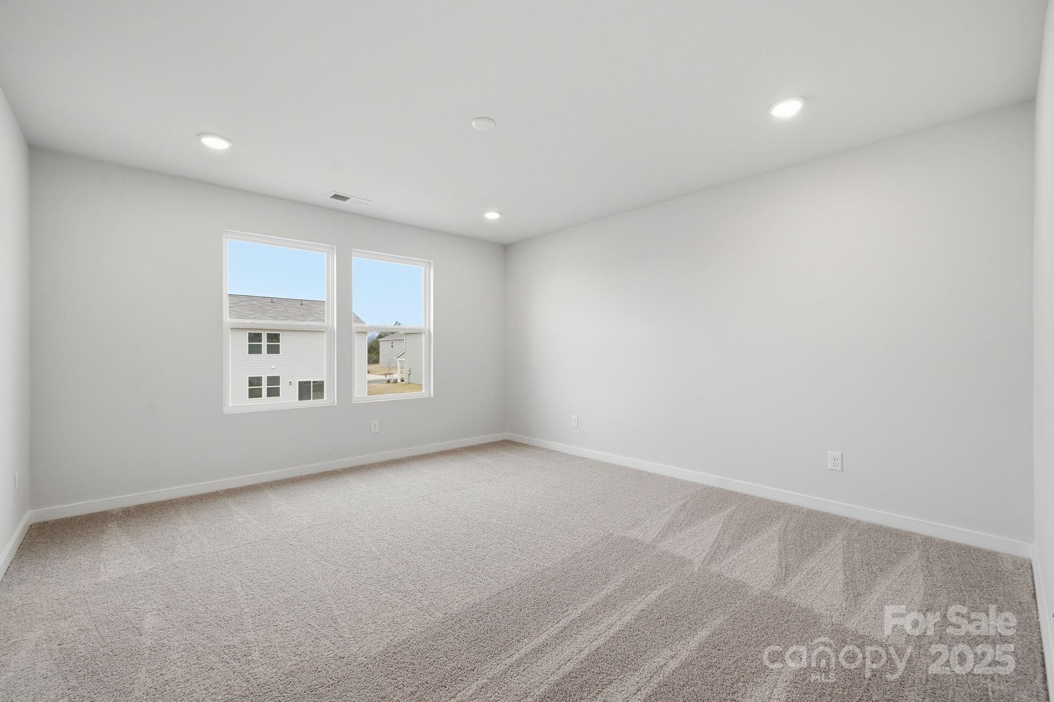 property viewer photo 5