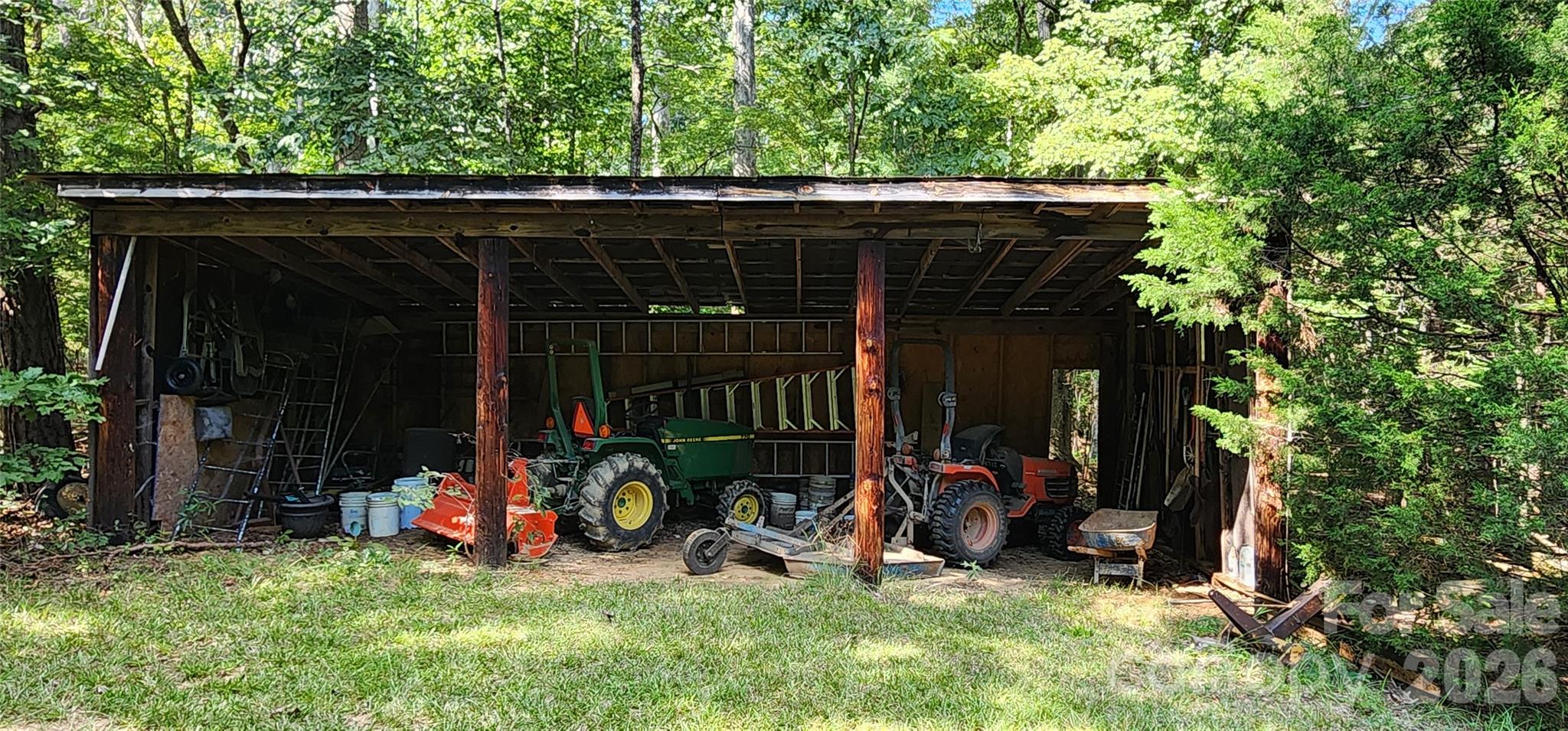 main property photo 43