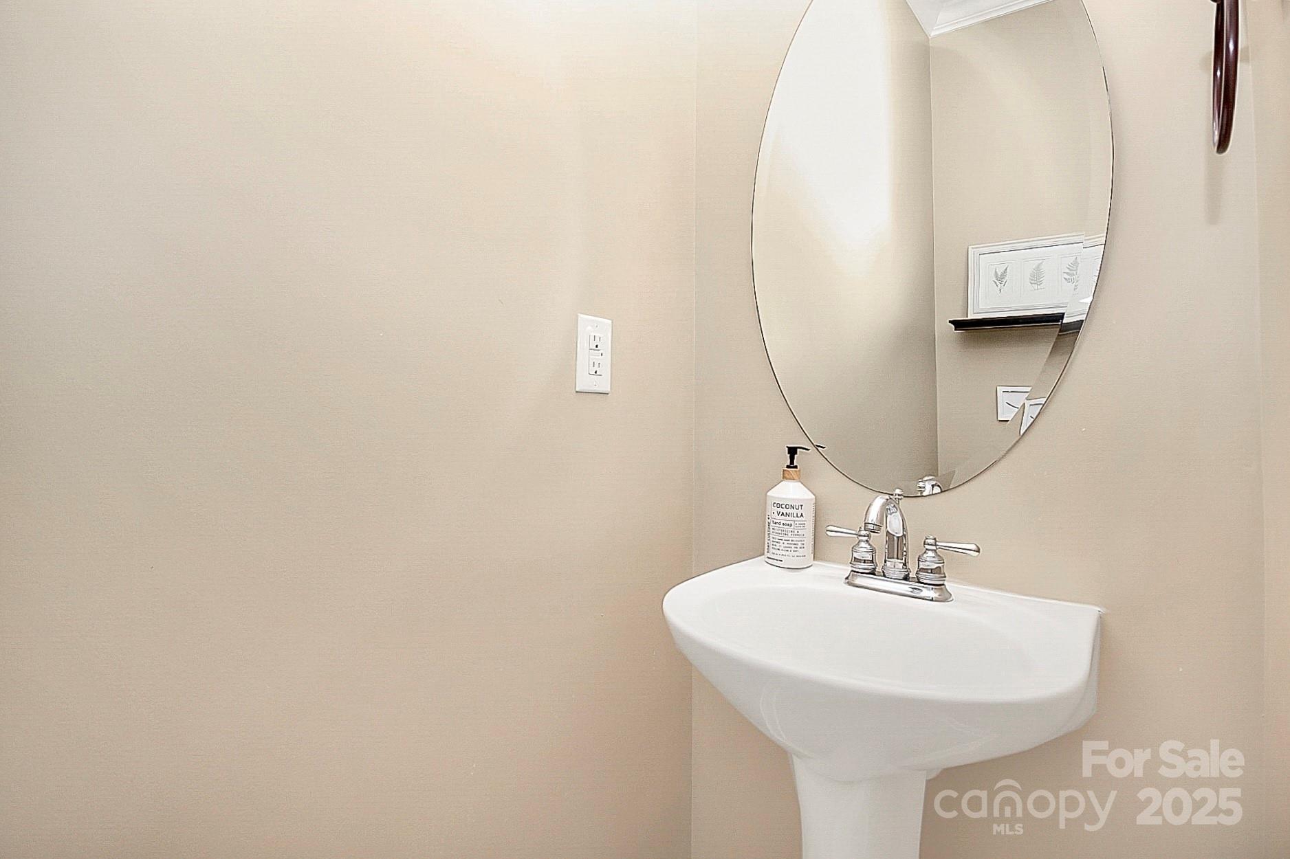 property viewer photo 15