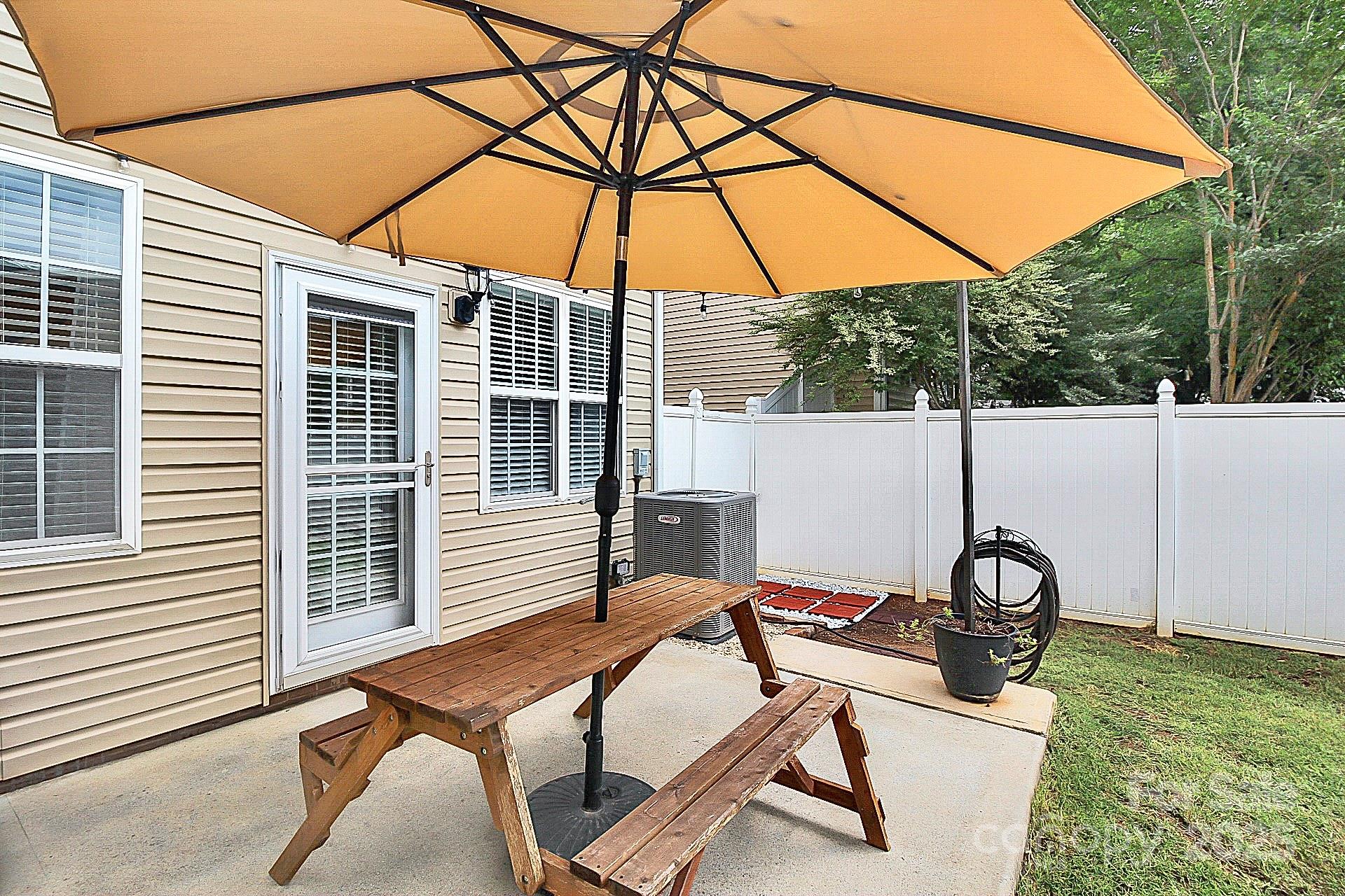 property viewer photo 20