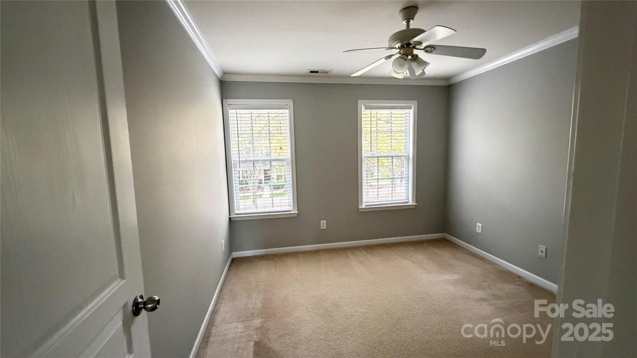 property viewer photo 25