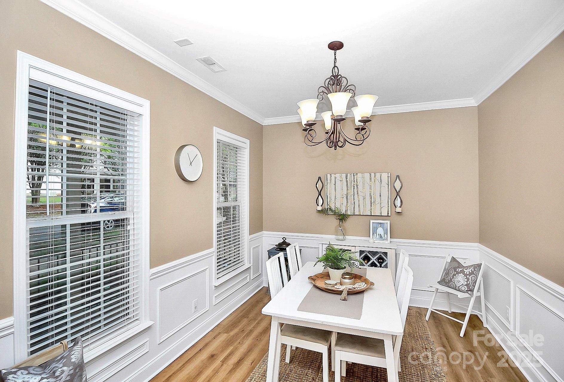 property viewer photo 4