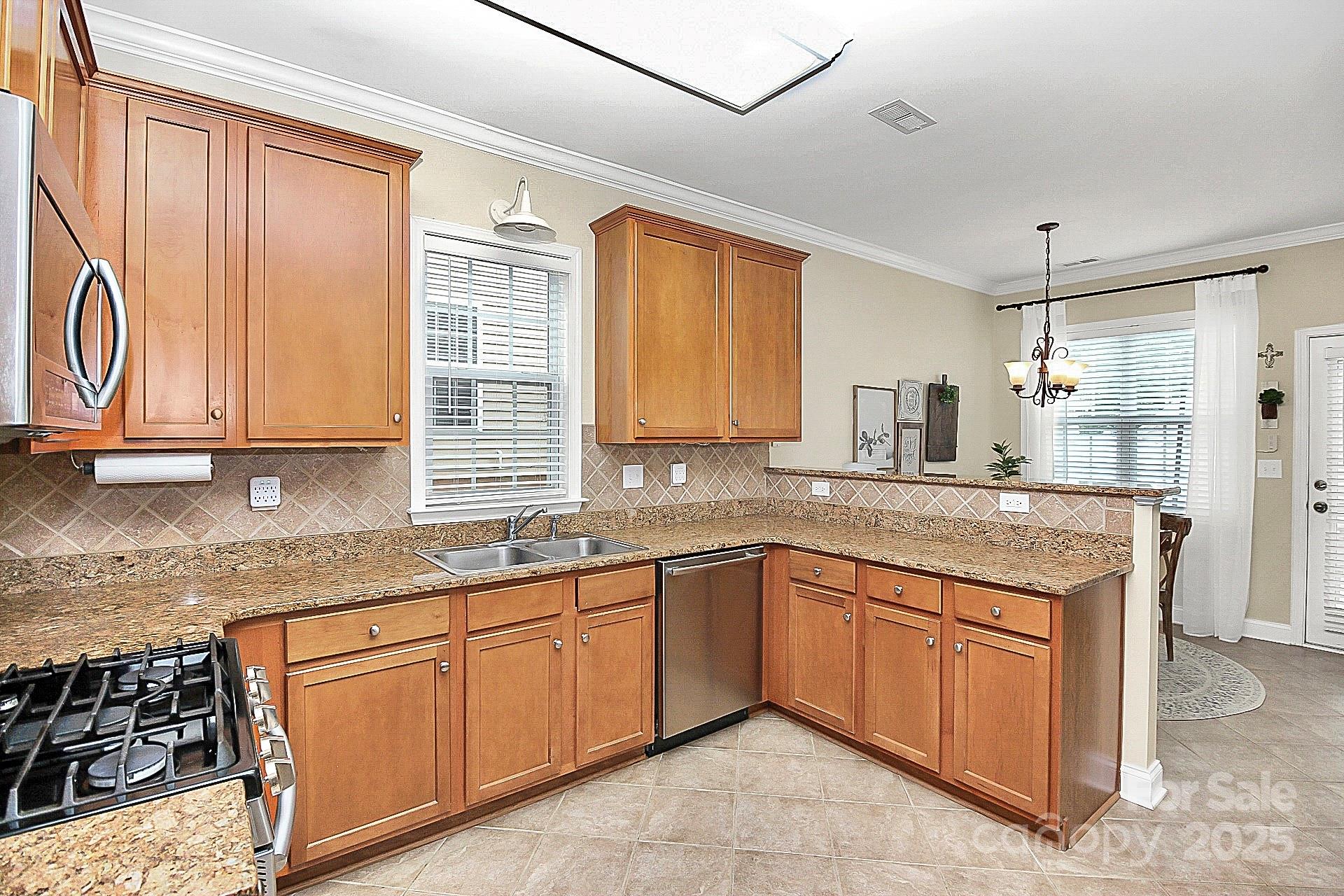 property viewer photo 9