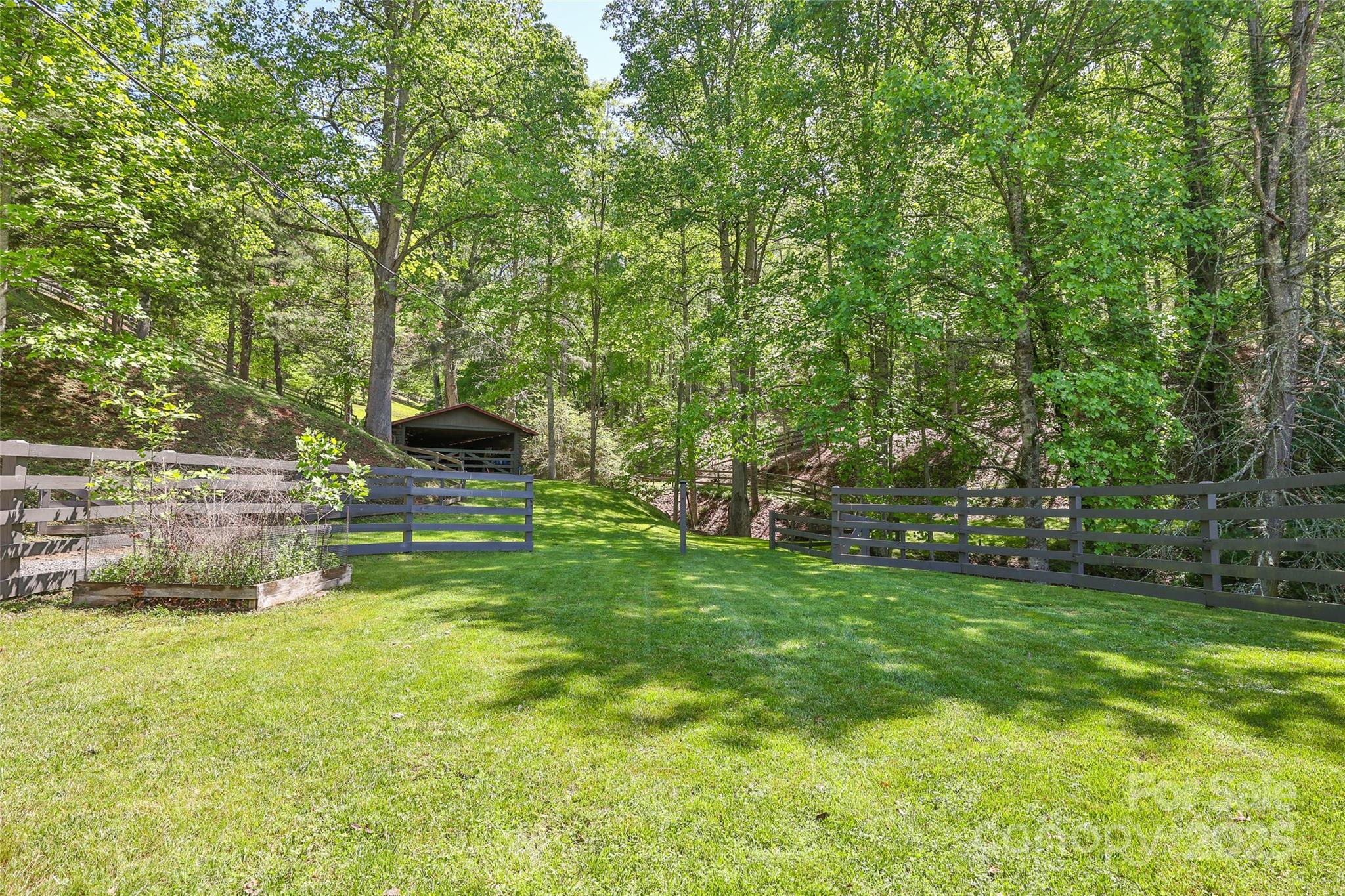 main property photo 42