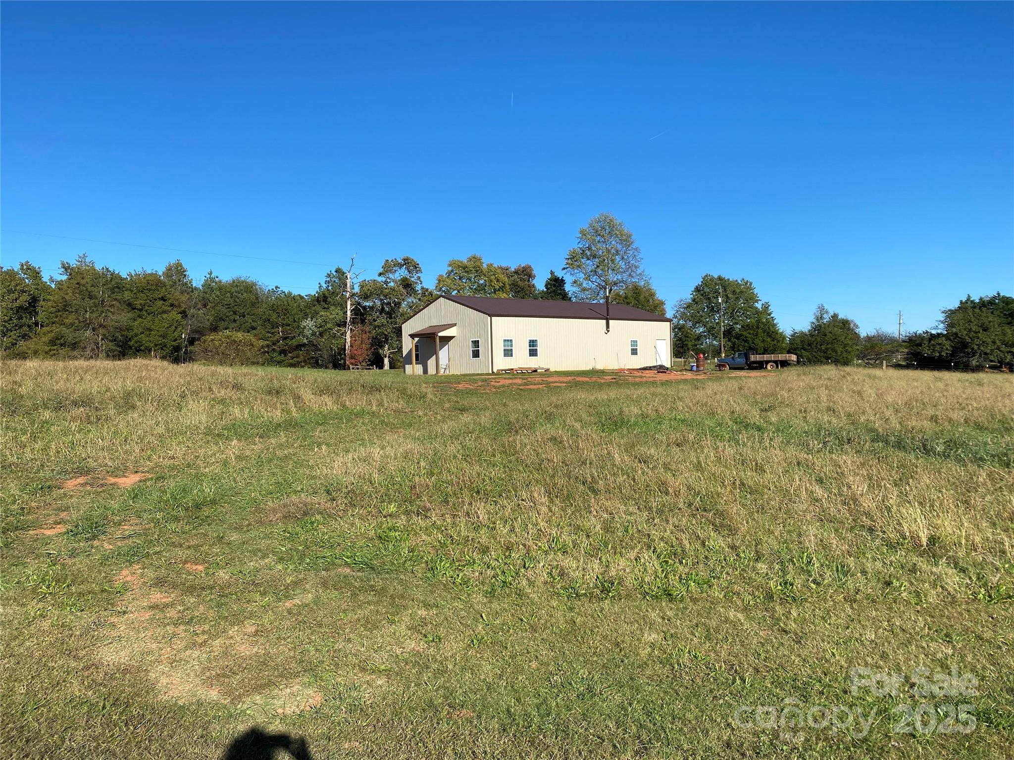 main property photo 13