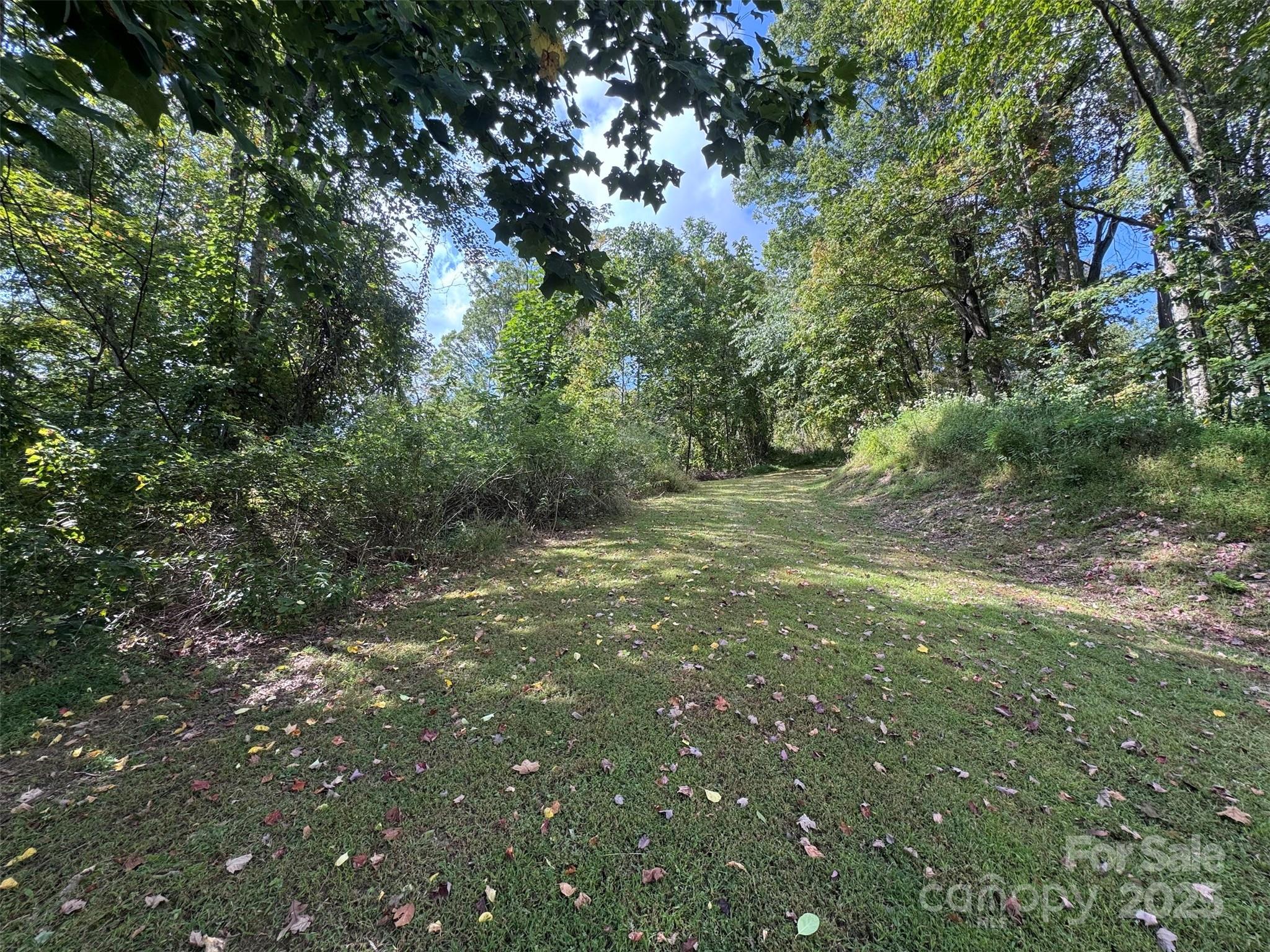 main property photo 10