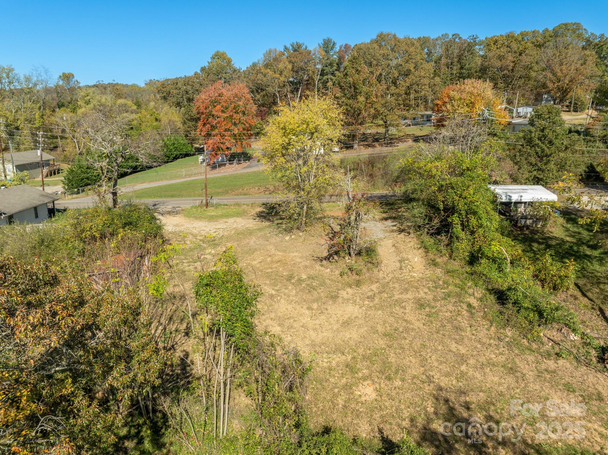 main property photo 6