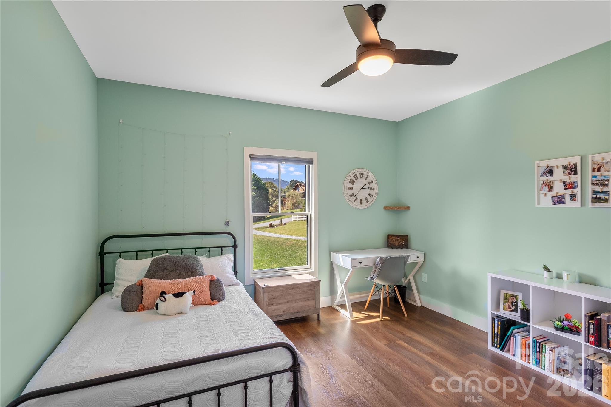 main property photo 18