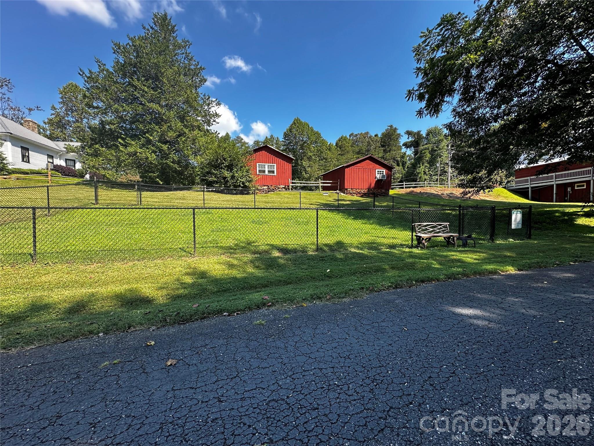 main property photo 24