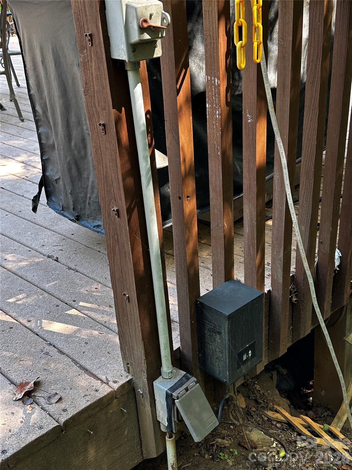 main property photo 28