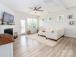 property viewer photo 13