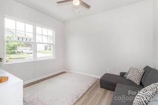property viewer photo 4