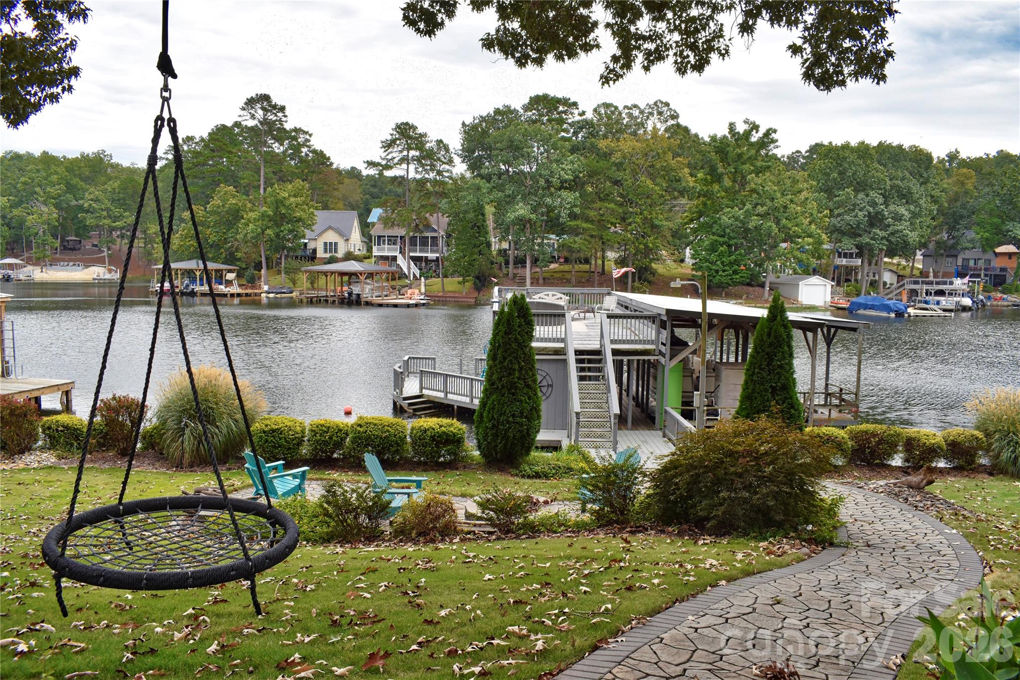main property photo 7