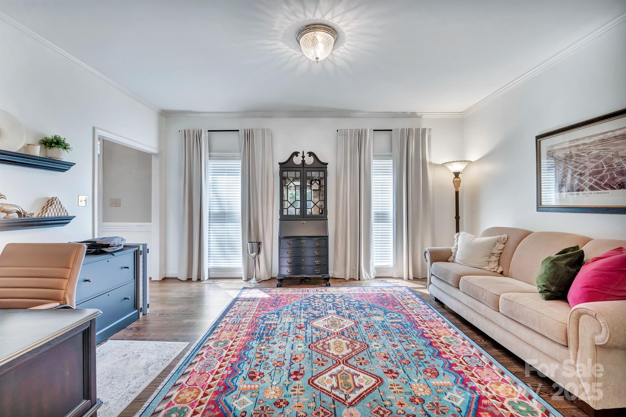 main property photo 10
