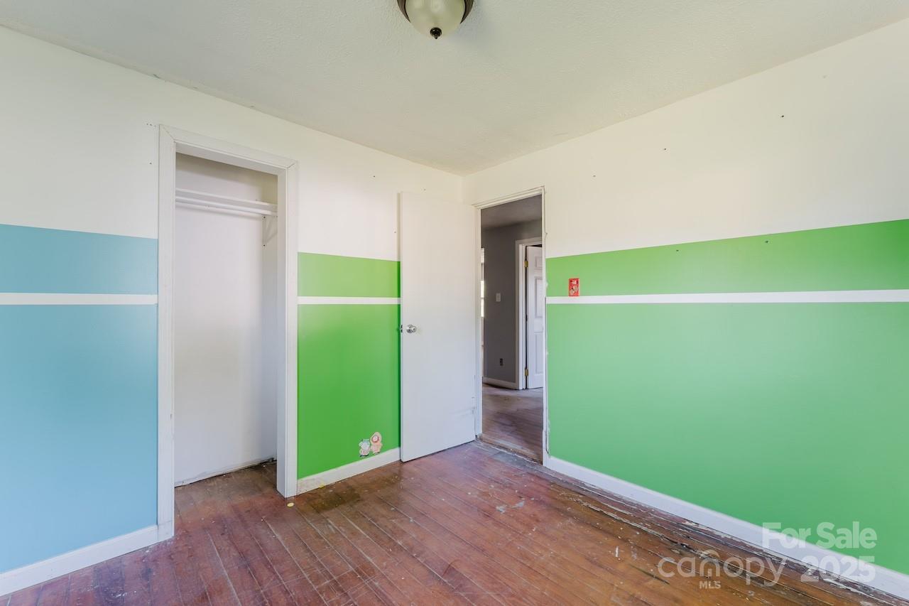 property viewer photo 11