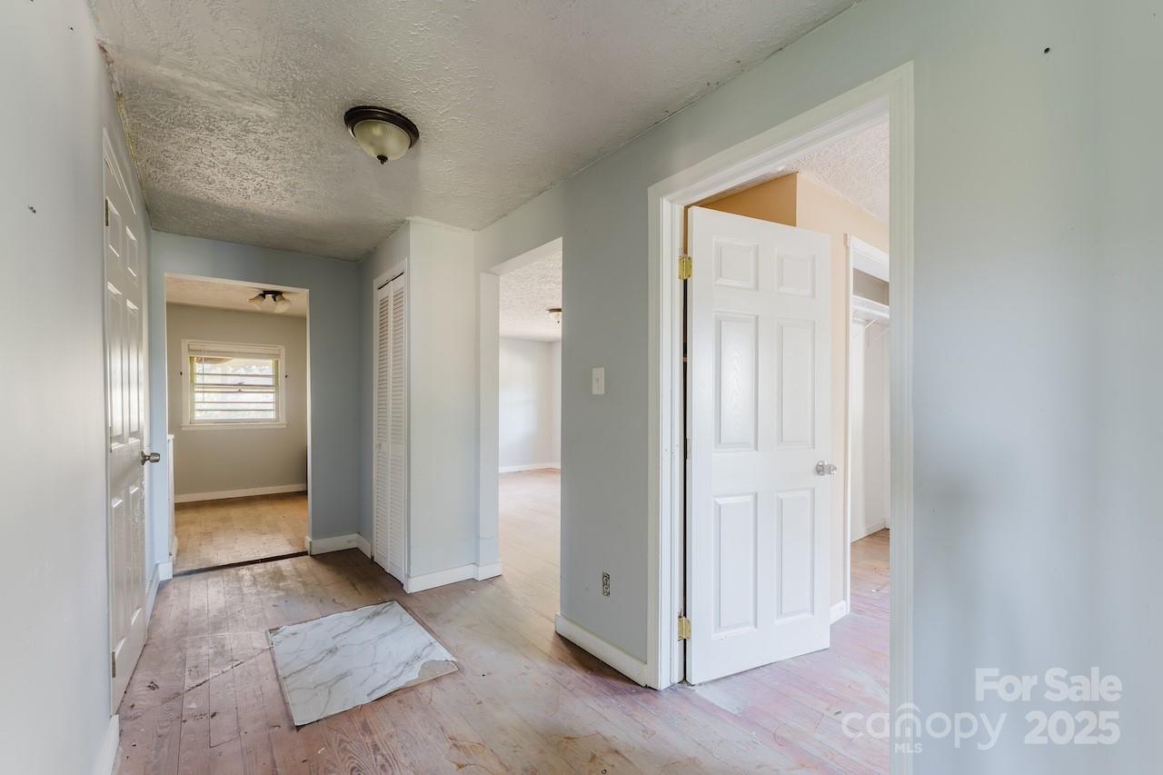 property viewer photo 14