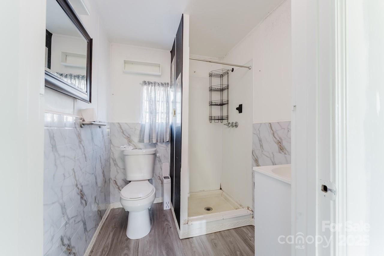 property viewer photo 15