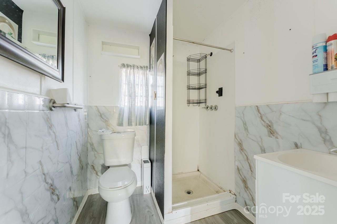 property viewer photo 16