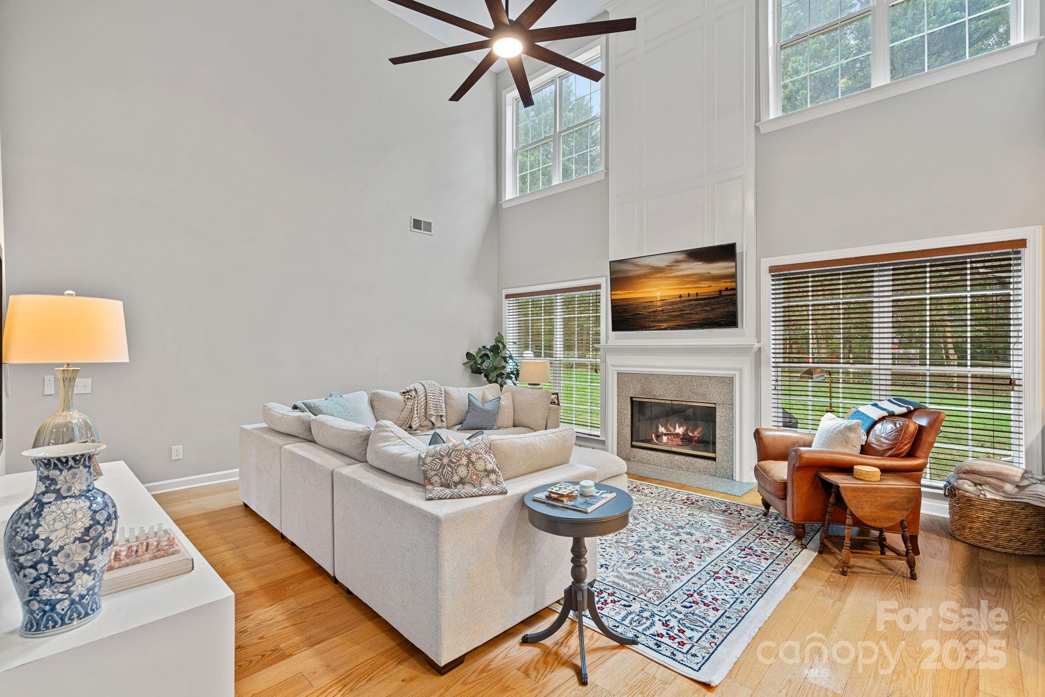 property viewer photo 6