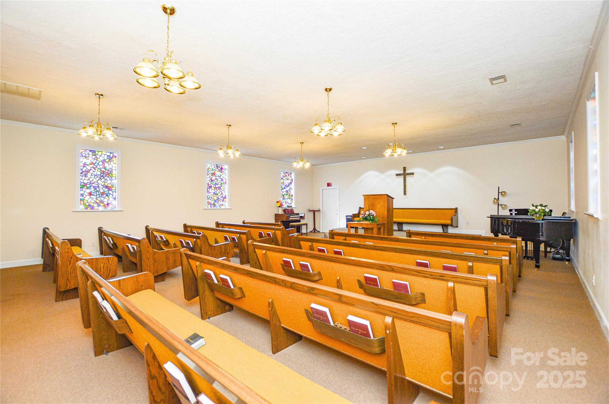 main property photo 10
