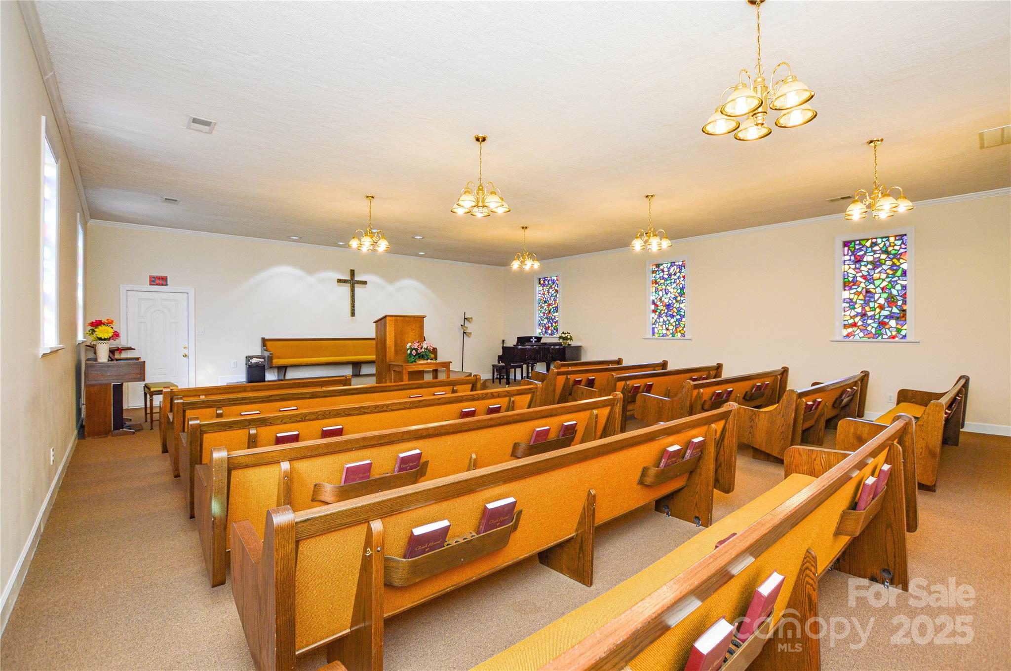 main property photo 11