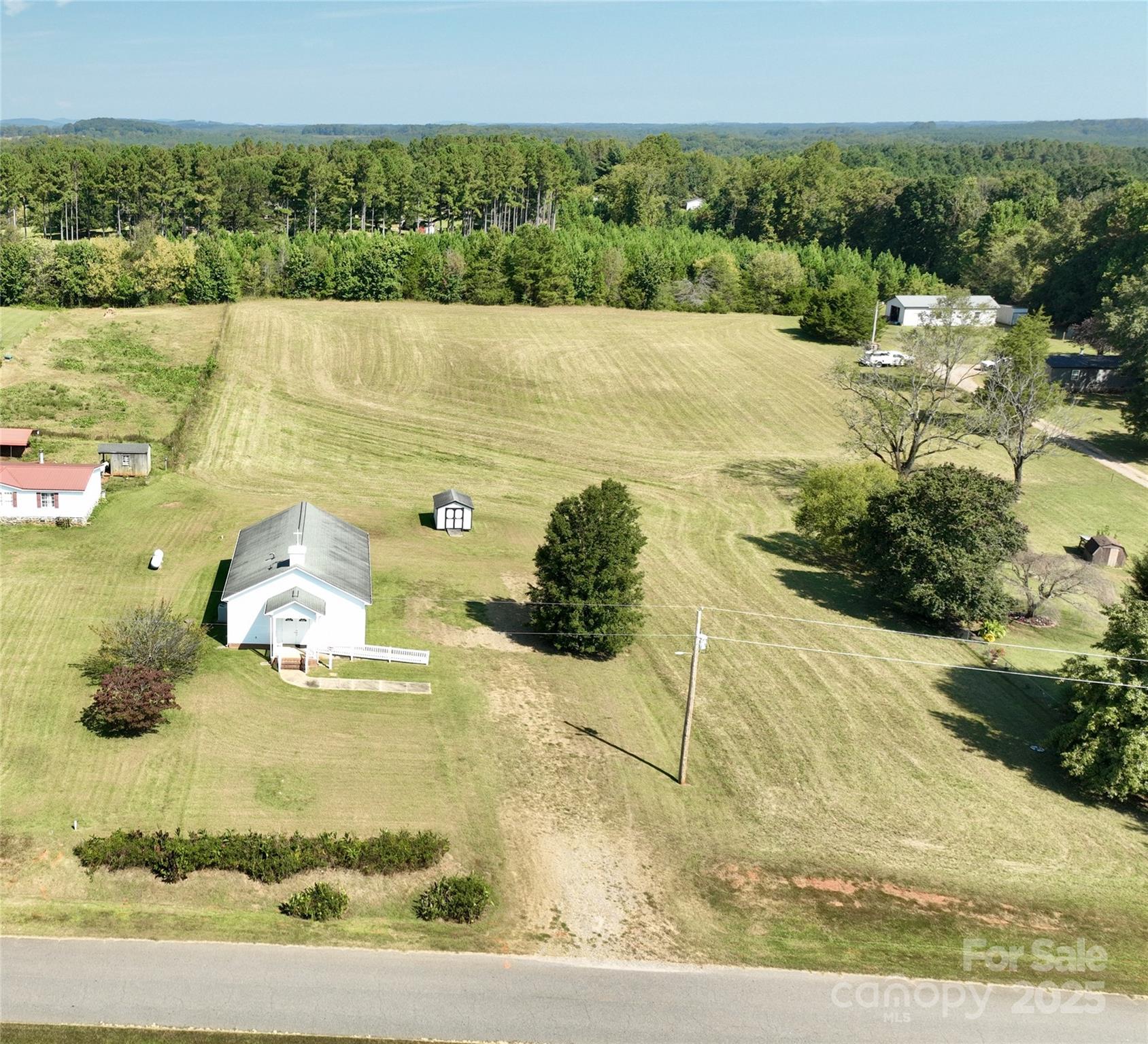 main property photo 3
