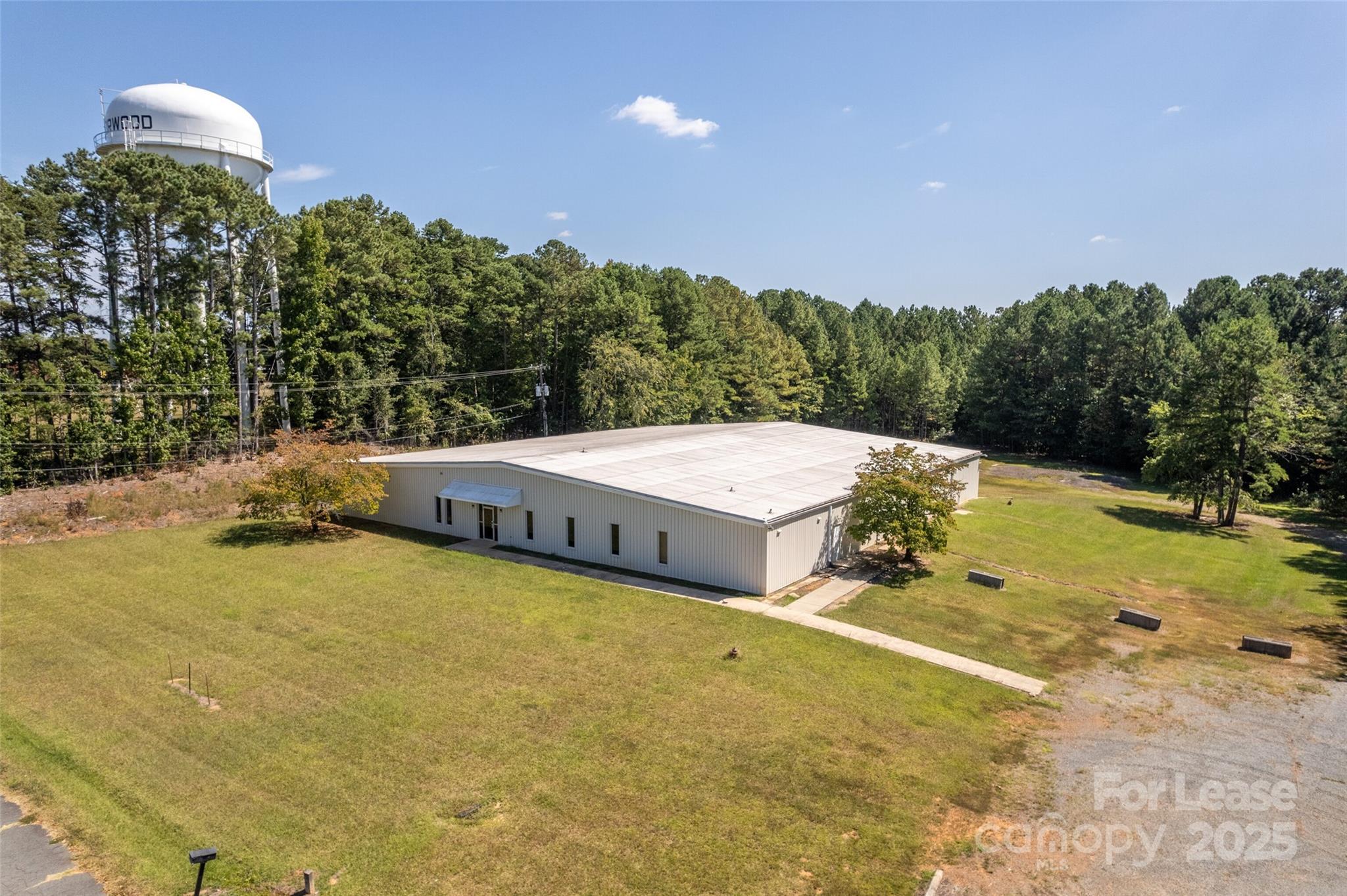 main property photo 17