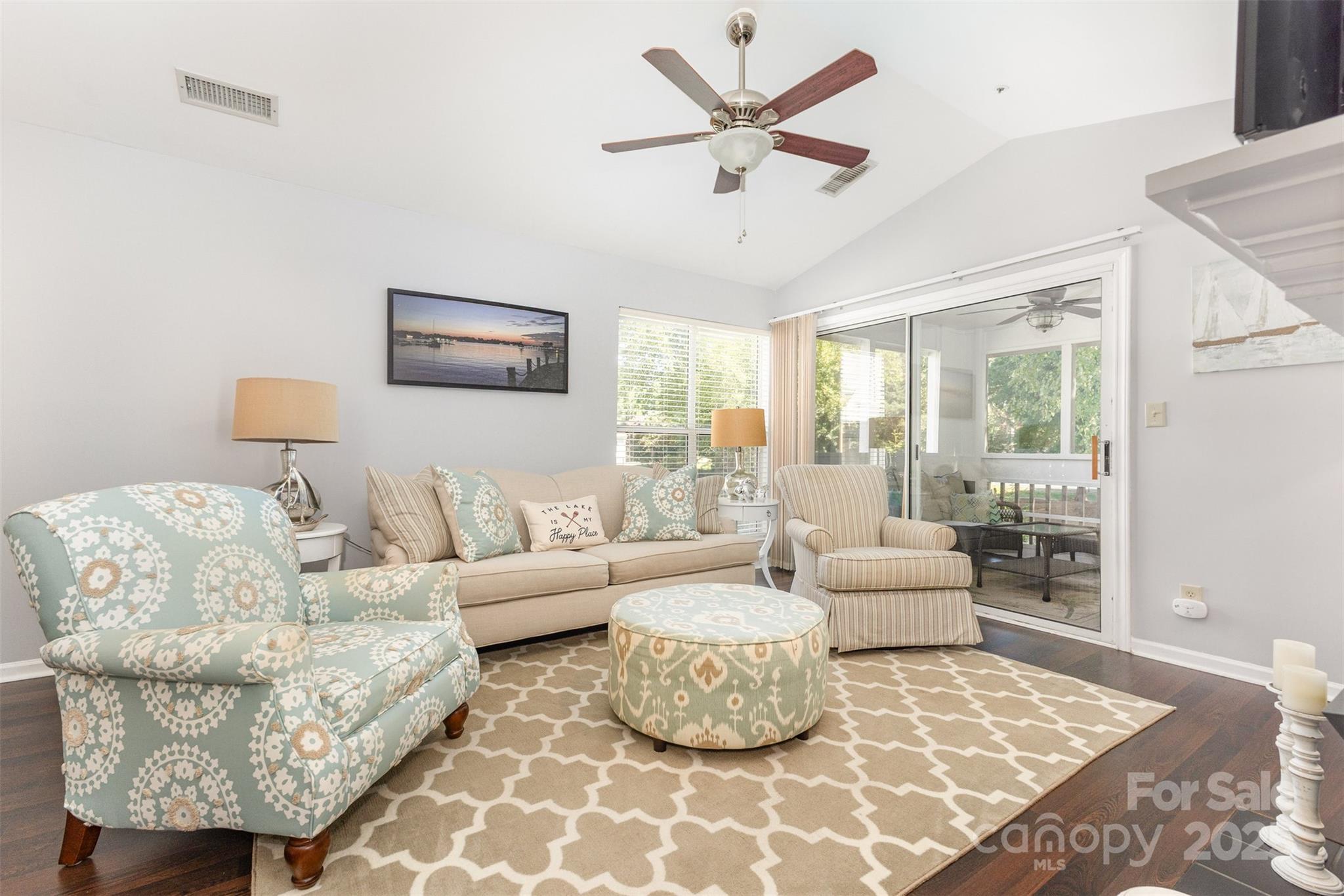 property viewer photo 4