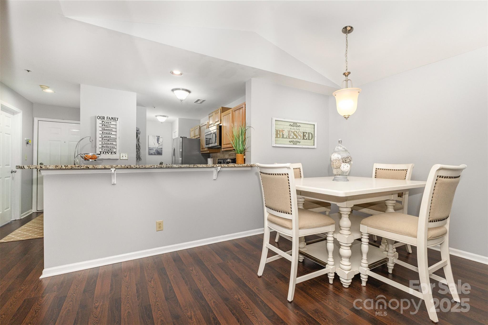 property viewer photo 8
