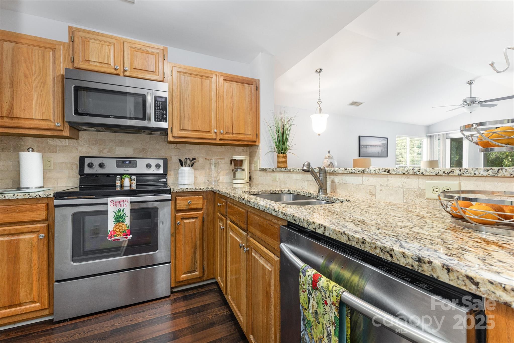 property viewer photo 9