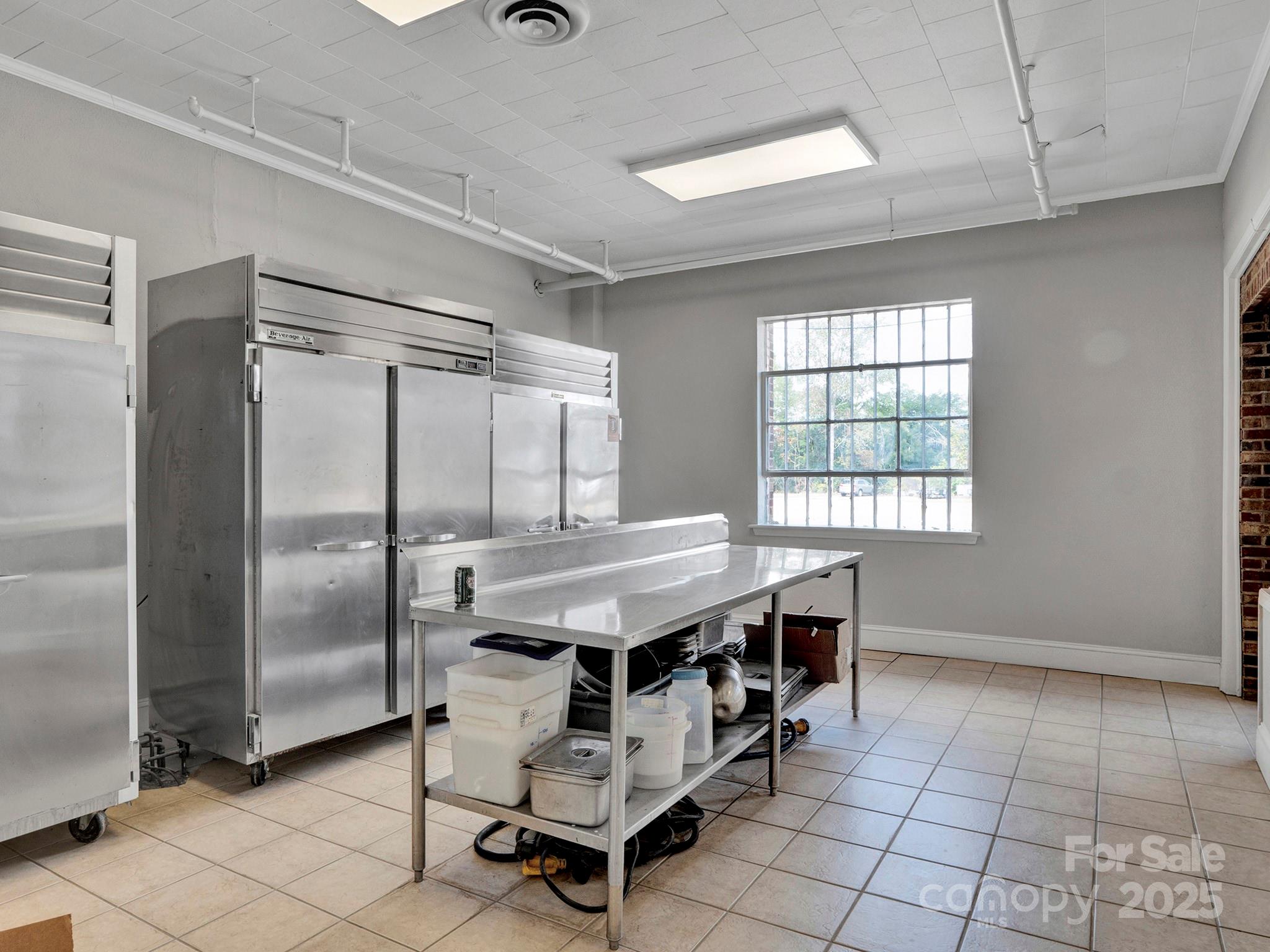 property viewer photo 10