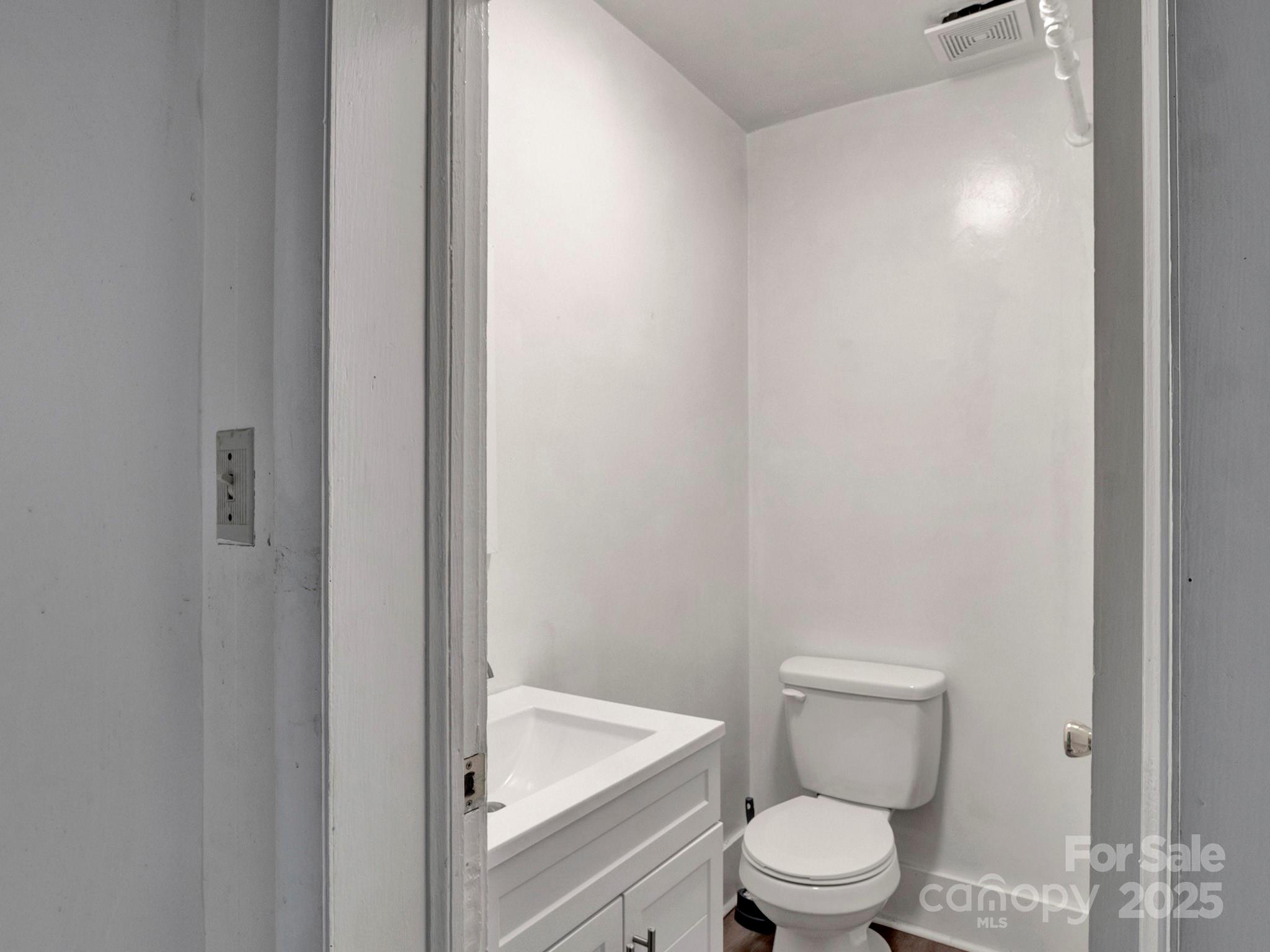 property viewer photo 11