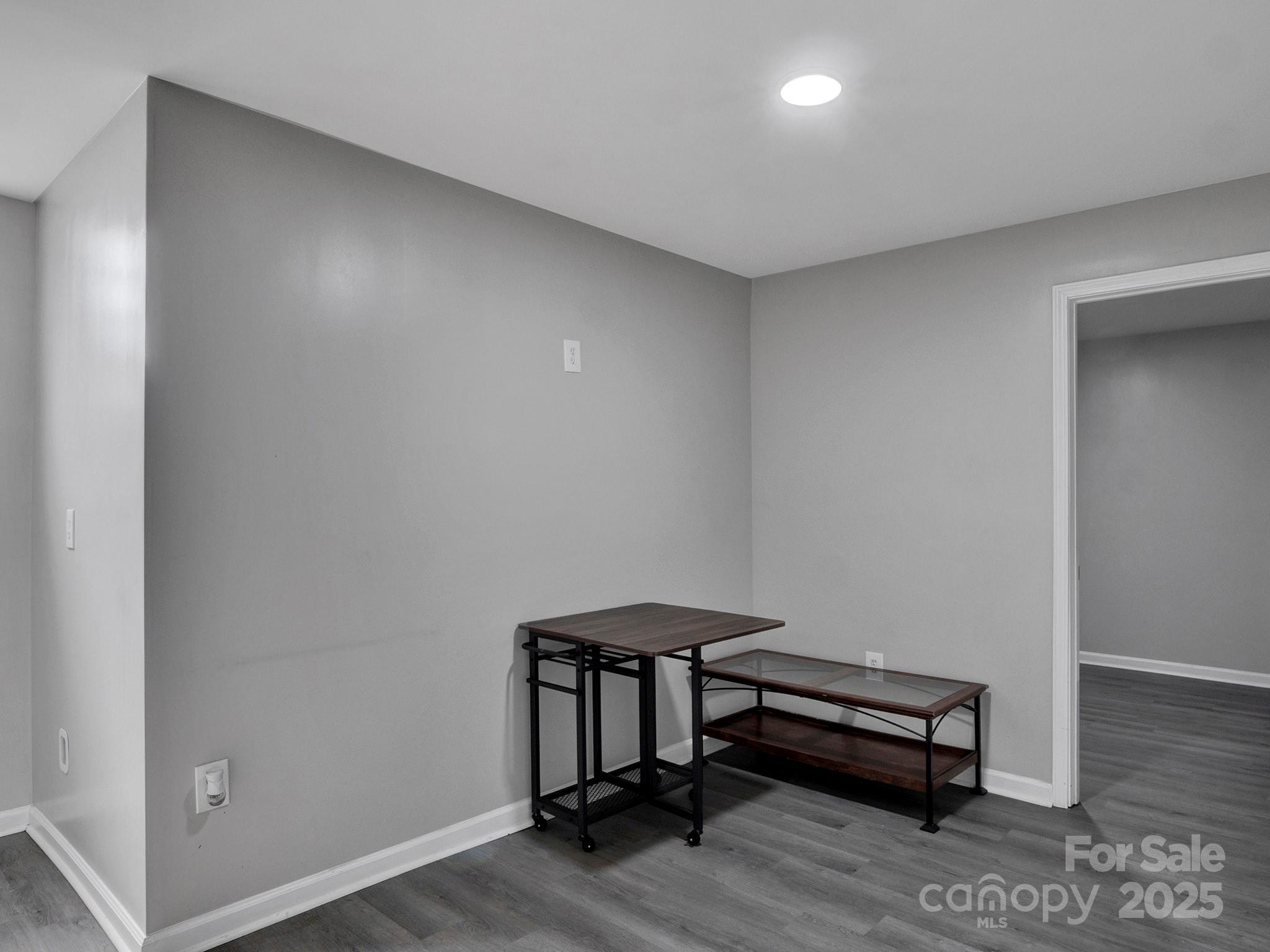 property viewer photo 14