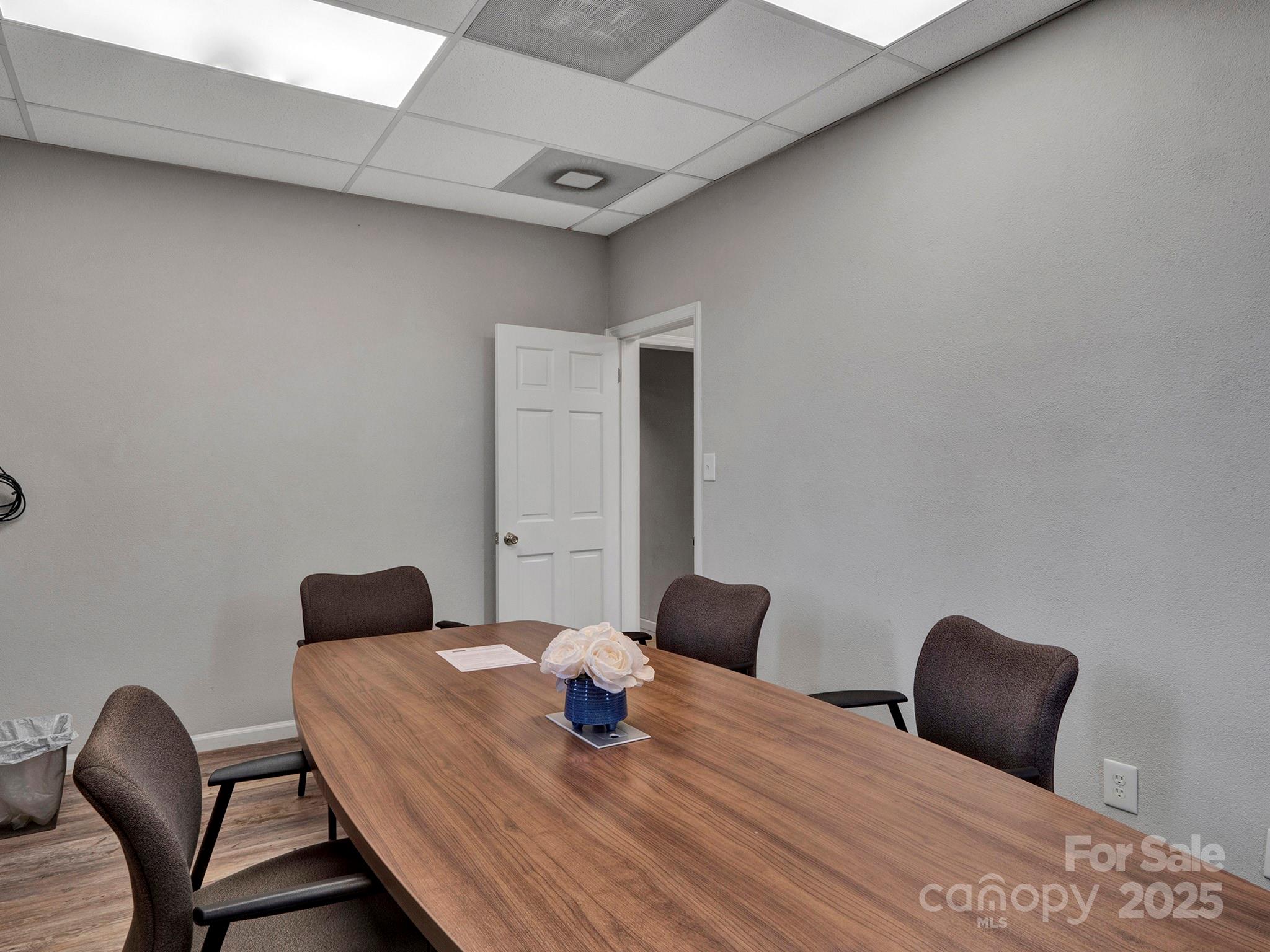 property viewer photo 5
