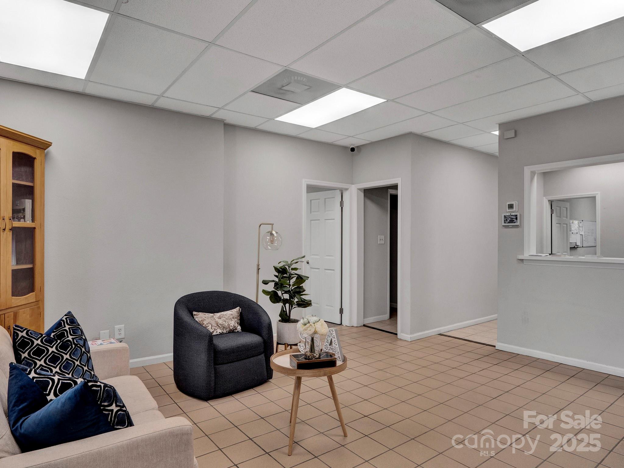 property viewer photo 9