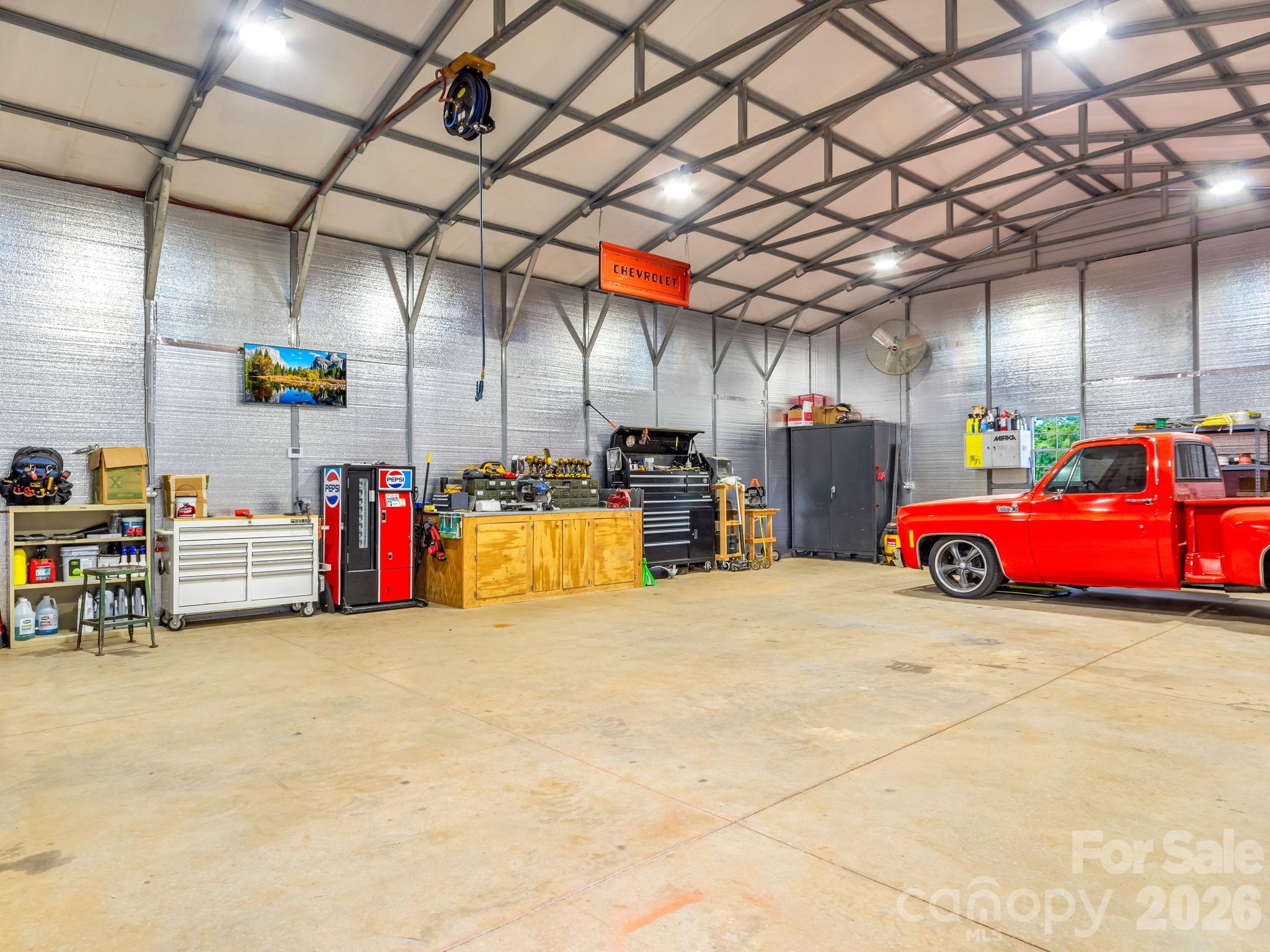 main property photo 36