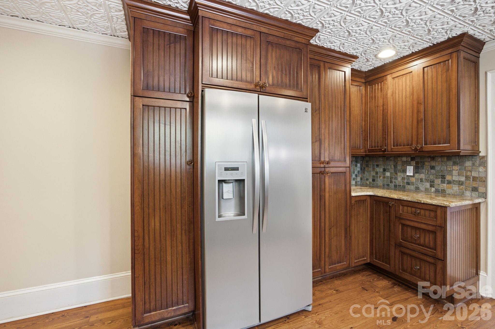 main property photo 17