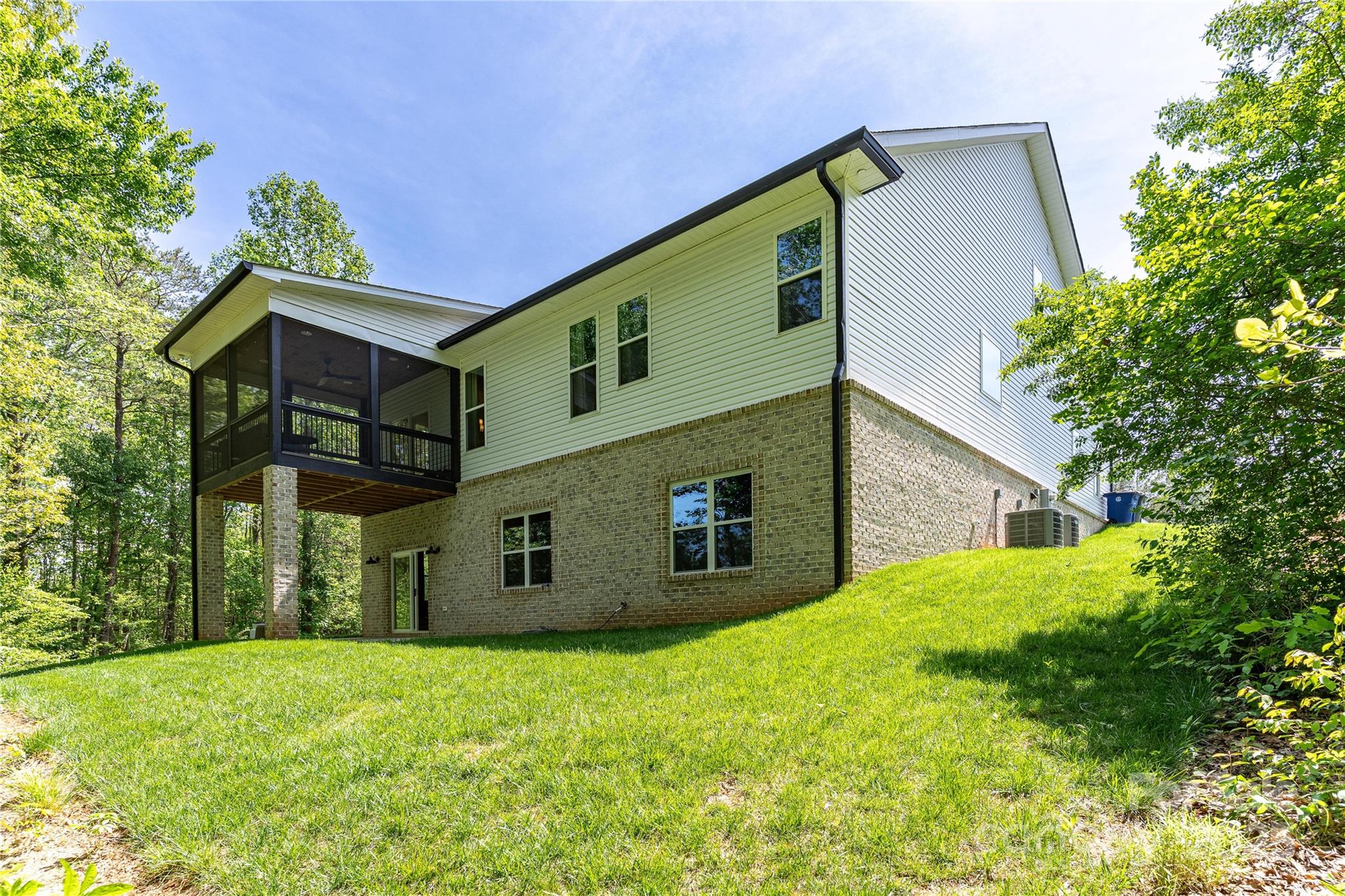 main property photo 46