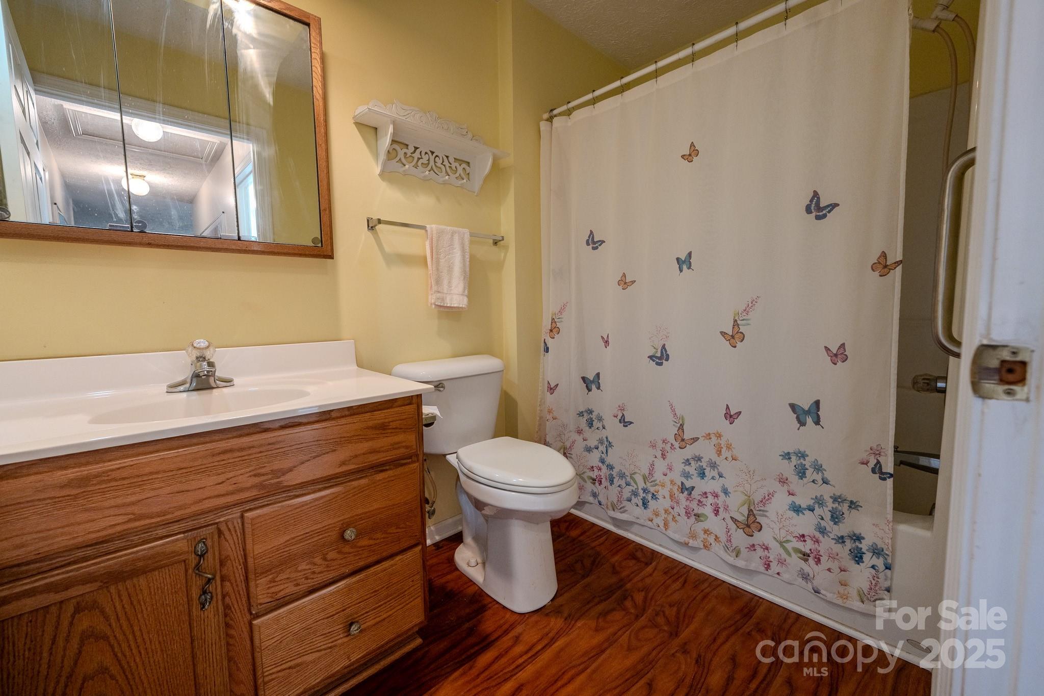 main property photo 45