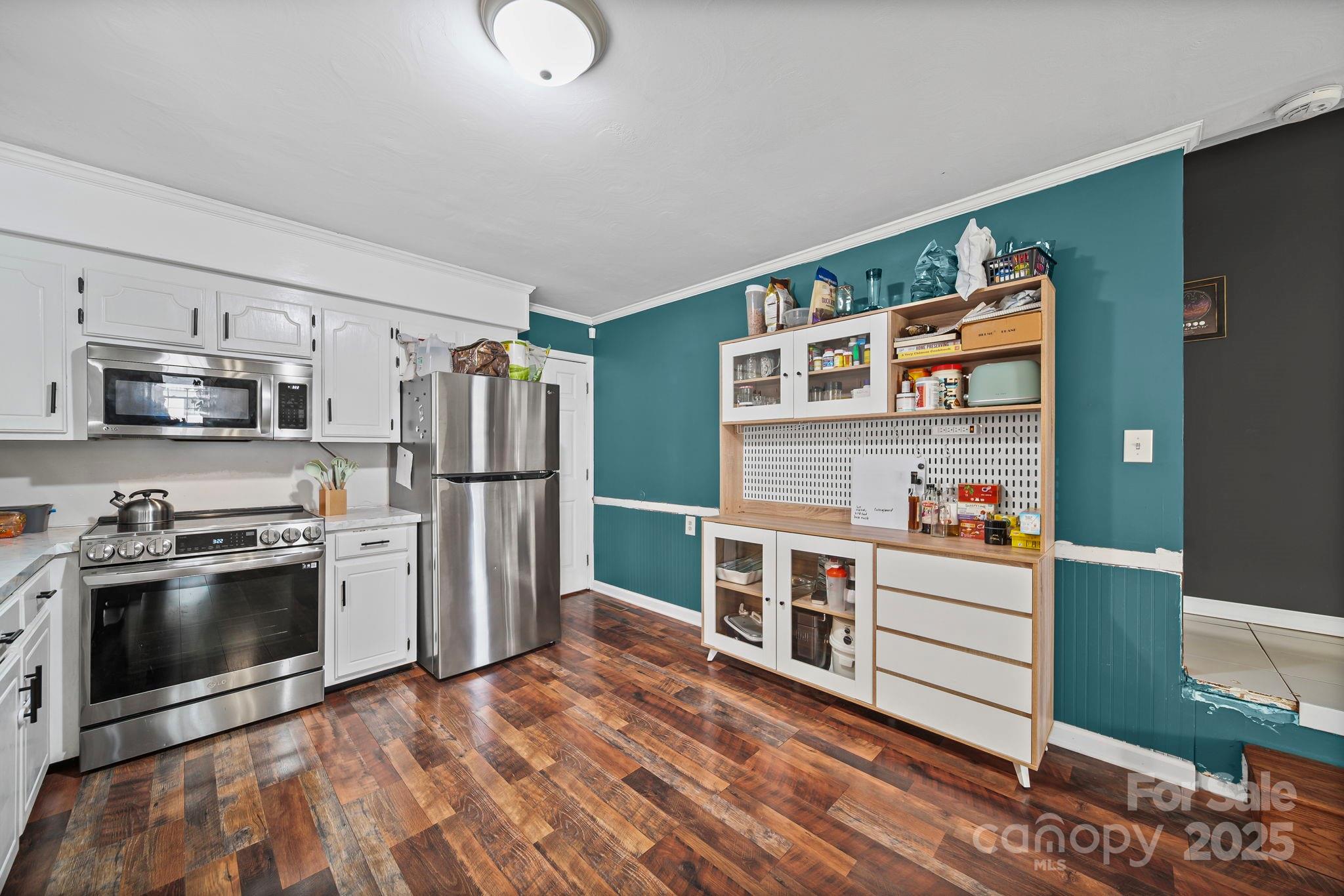 property viewer photo 13