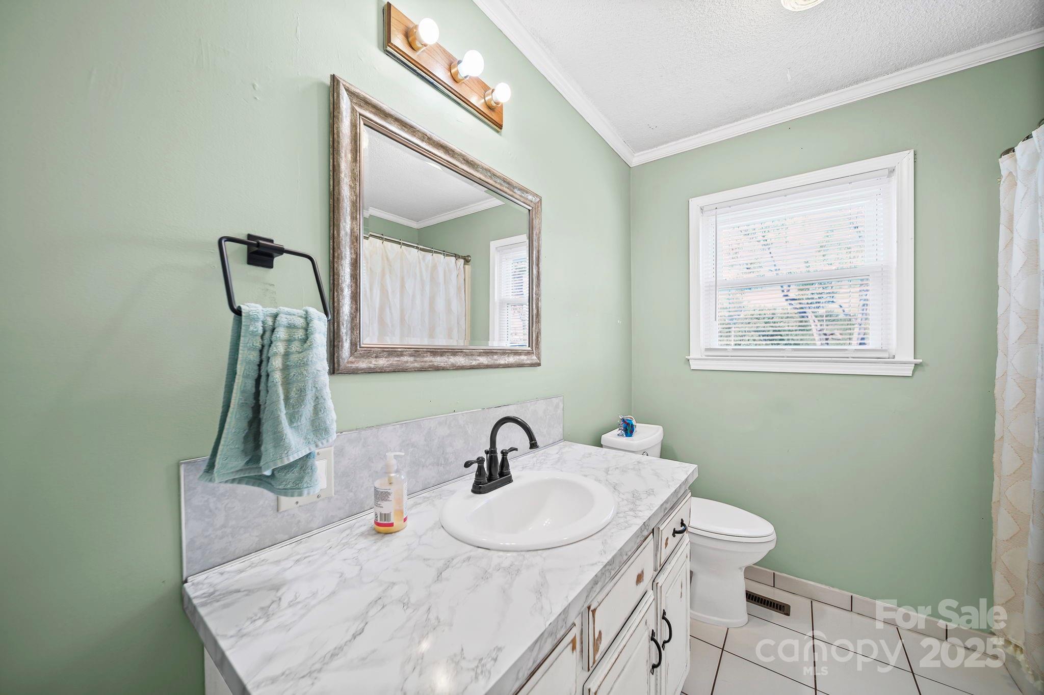 property viewer photo 17