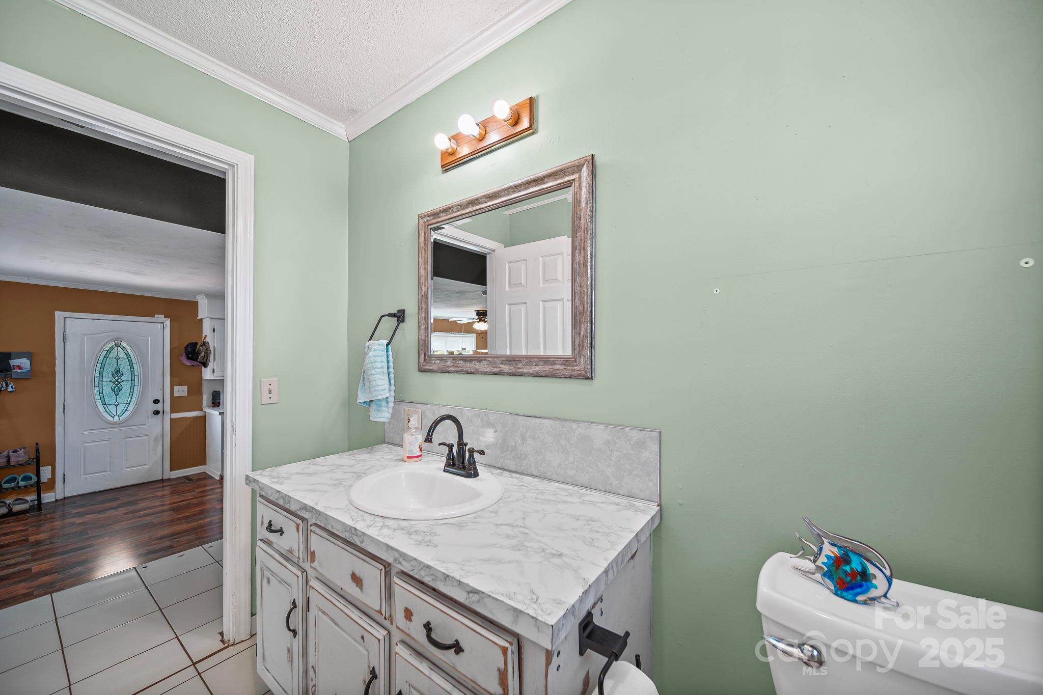 property viewer photo 18