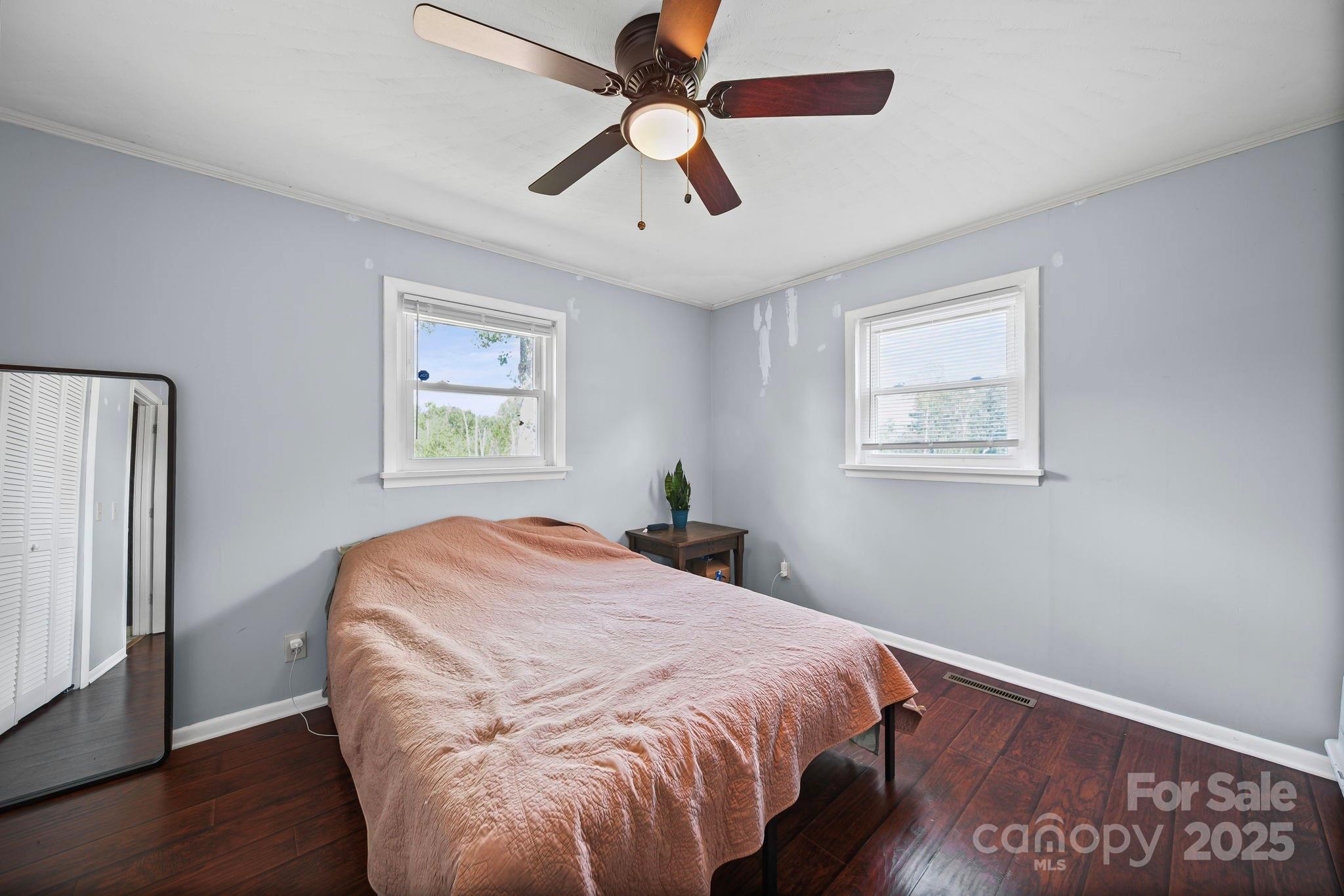 property viewer photo 20
