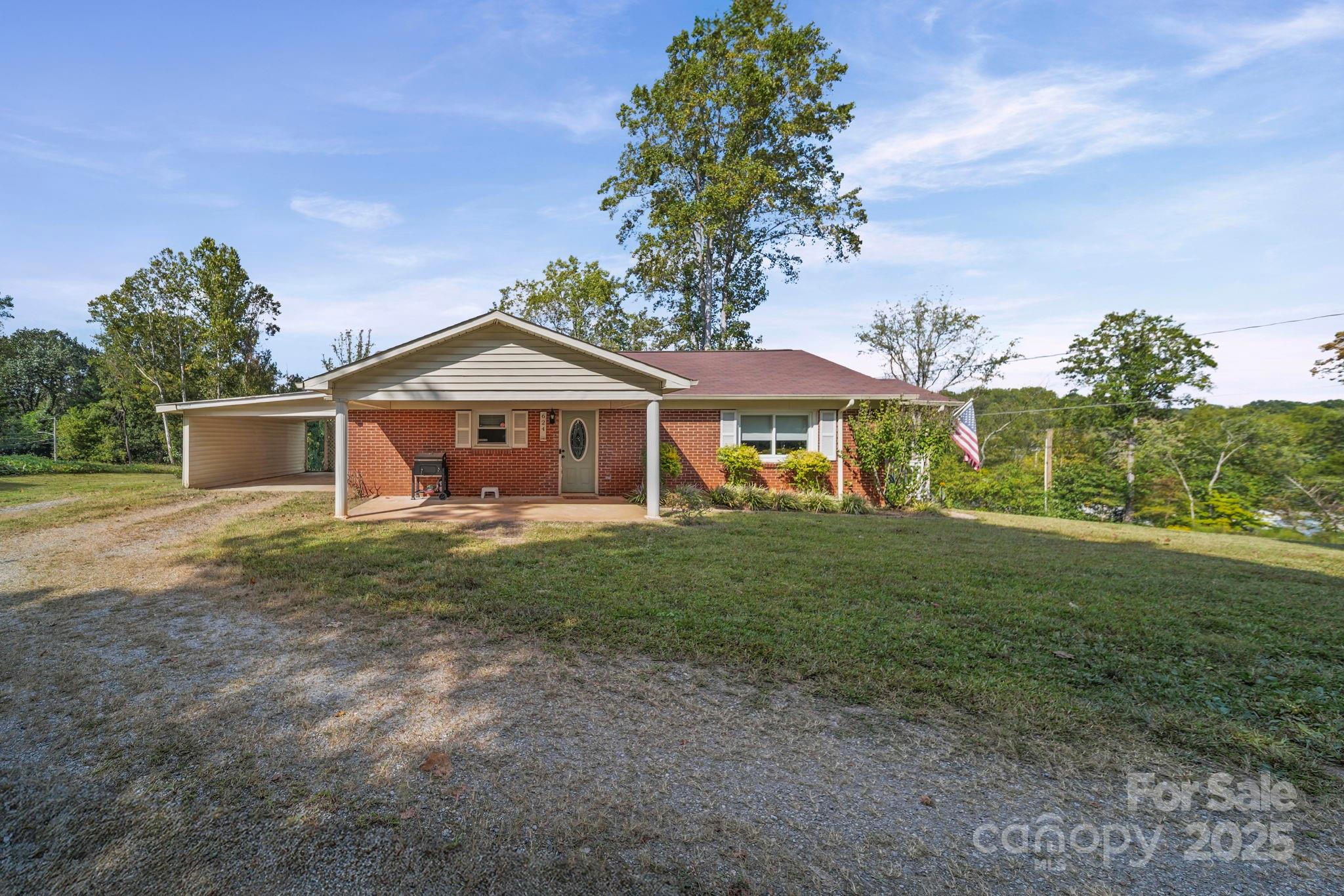 property viewer photo 3