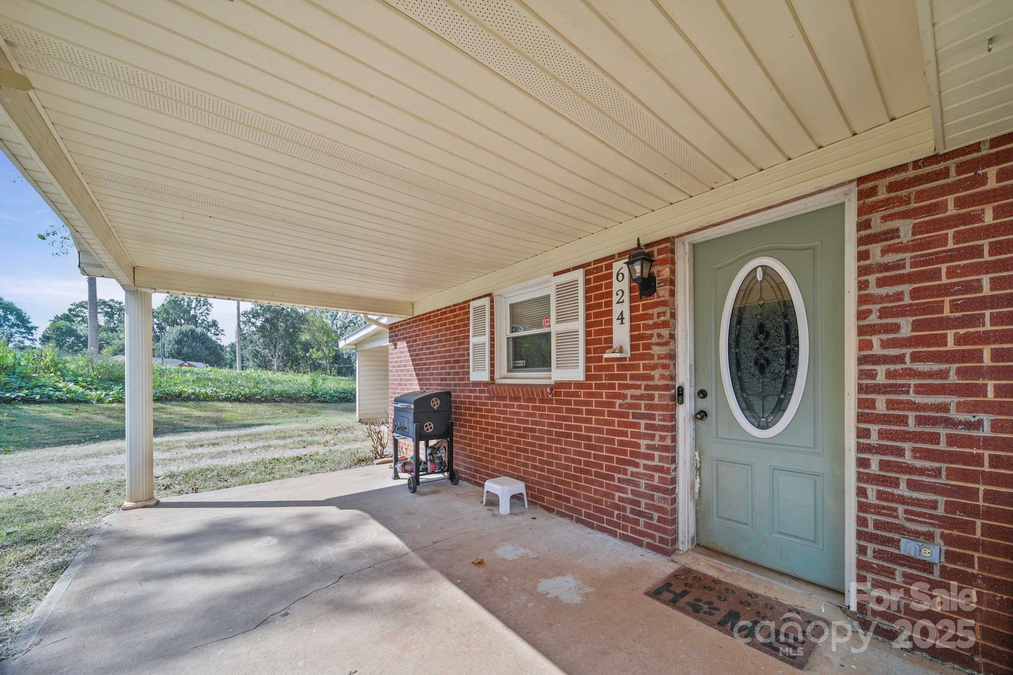 property viewer photo 4